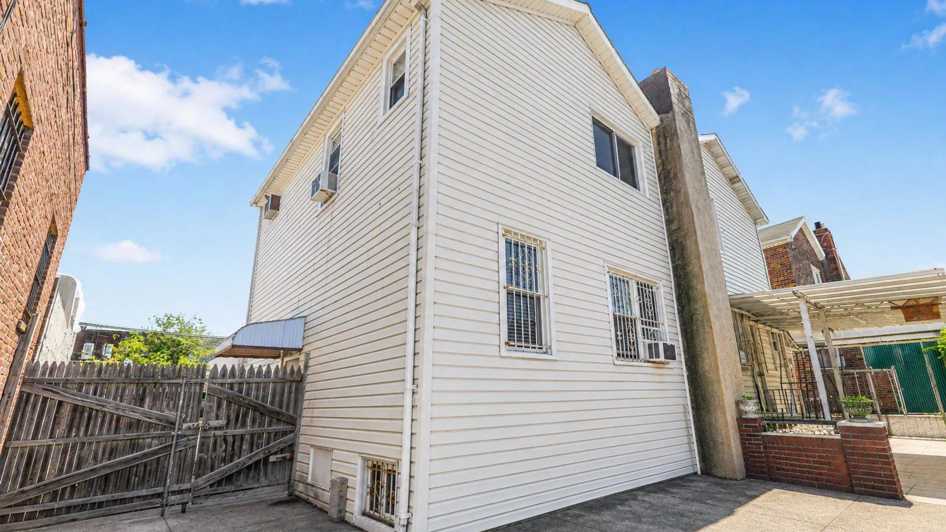 Property at 2118 W 7th Street, Brooklyn, NY 11223 24