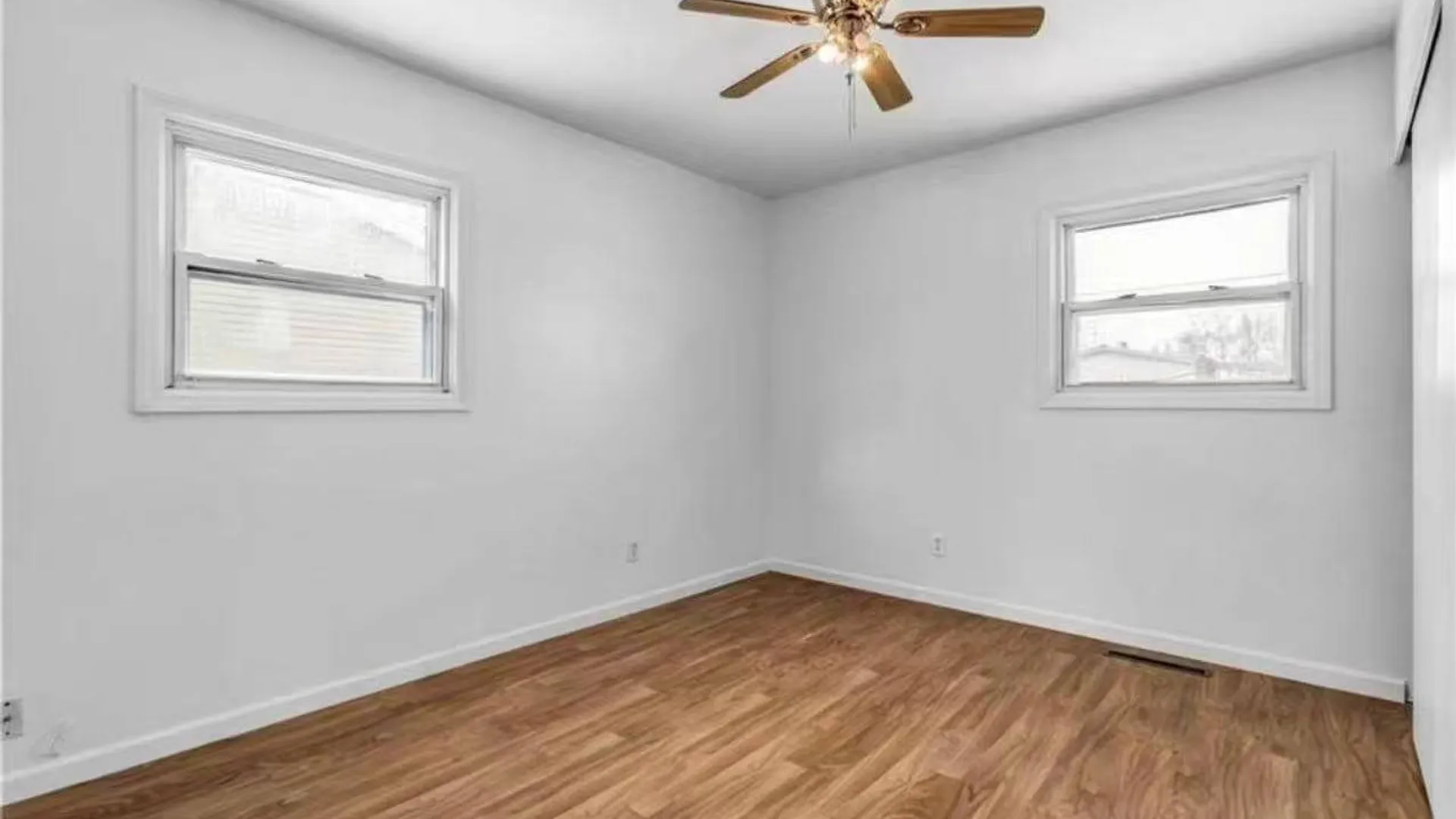 Property at 68 Bellhurst Rd, Tonawanda, NY 14150 5