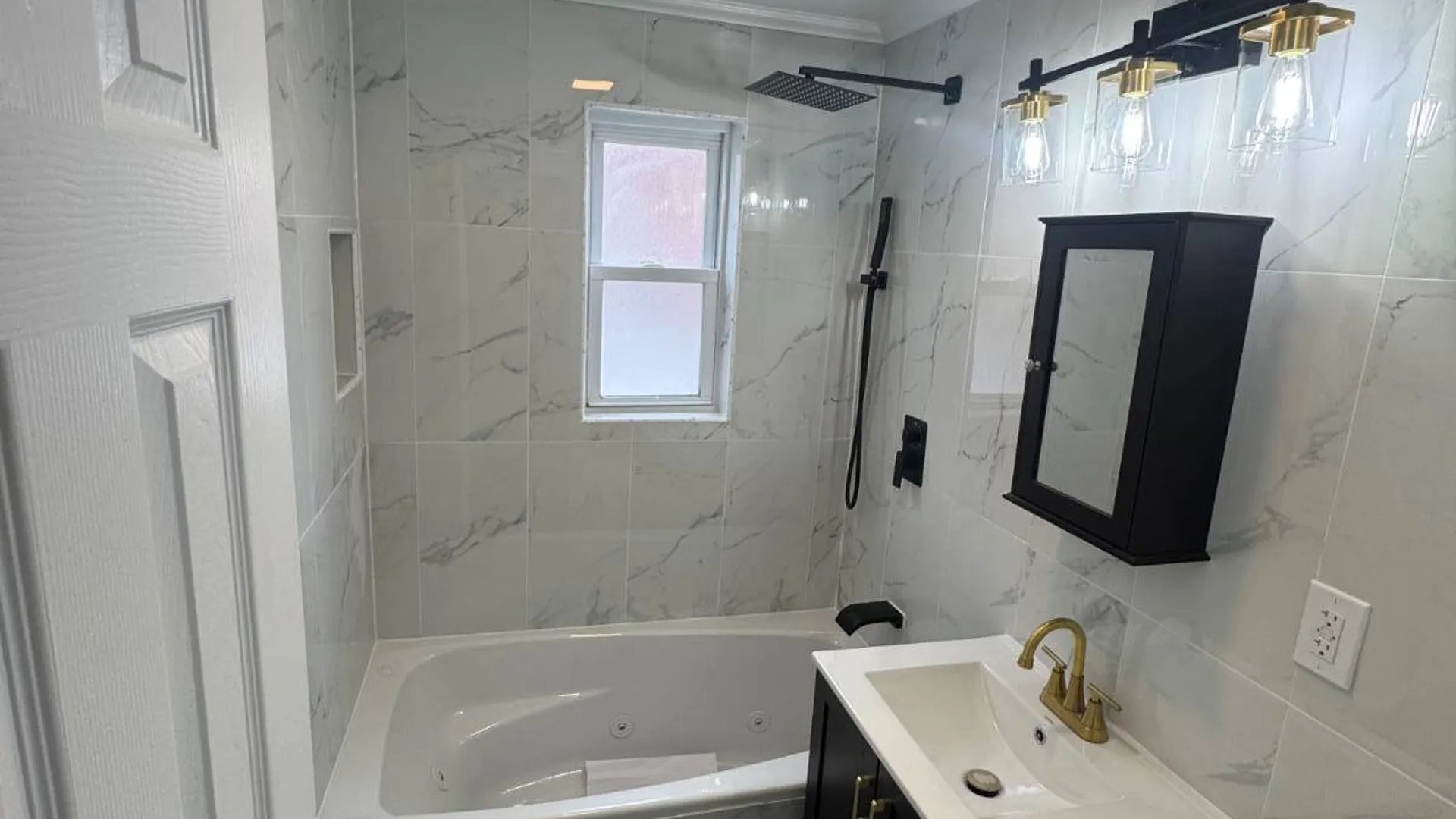 Property at 22514 114th Ave, Cambria Heights, NY 11411 10