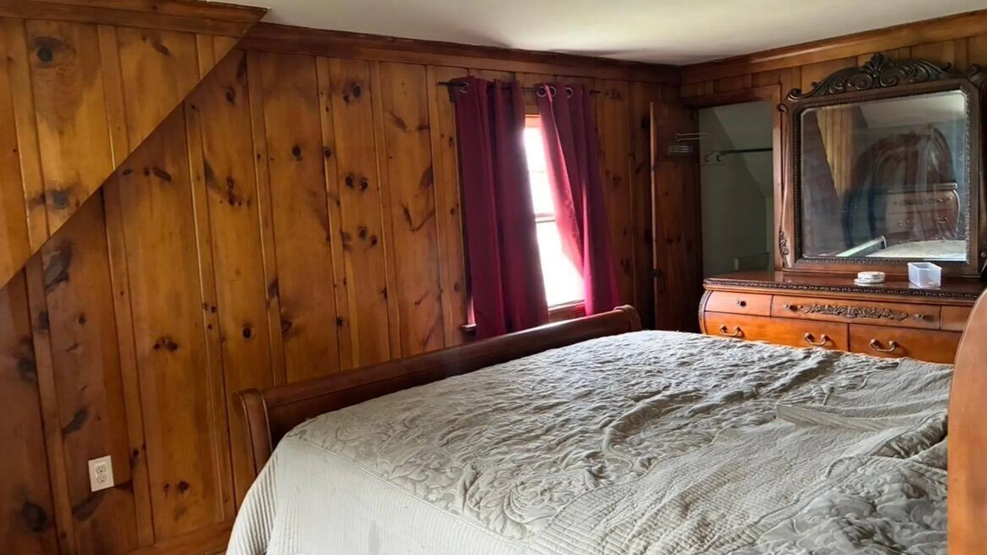Property at 1996 Helderberg Avenue, Rotterdam, NY 12306 20
