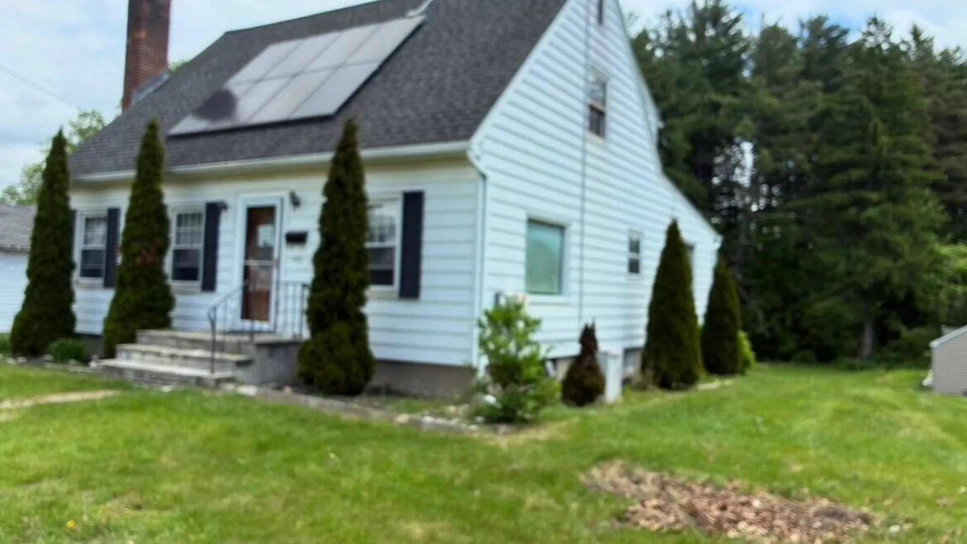 Property at 1996 Helderberg Avenue, Rotterdam, NY 12306 3