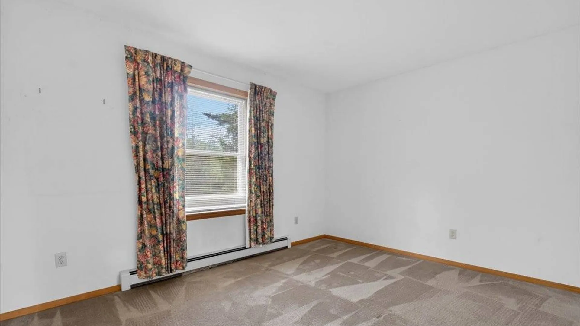 Property at 12 Pine Ave, Johnstown, NY 12095 33