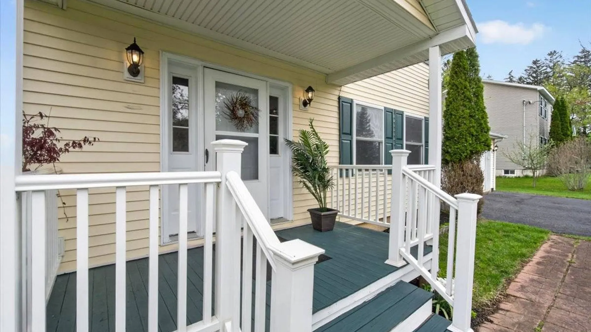 Property at 12 Pine Ave, Johnstown, NY 12095 47