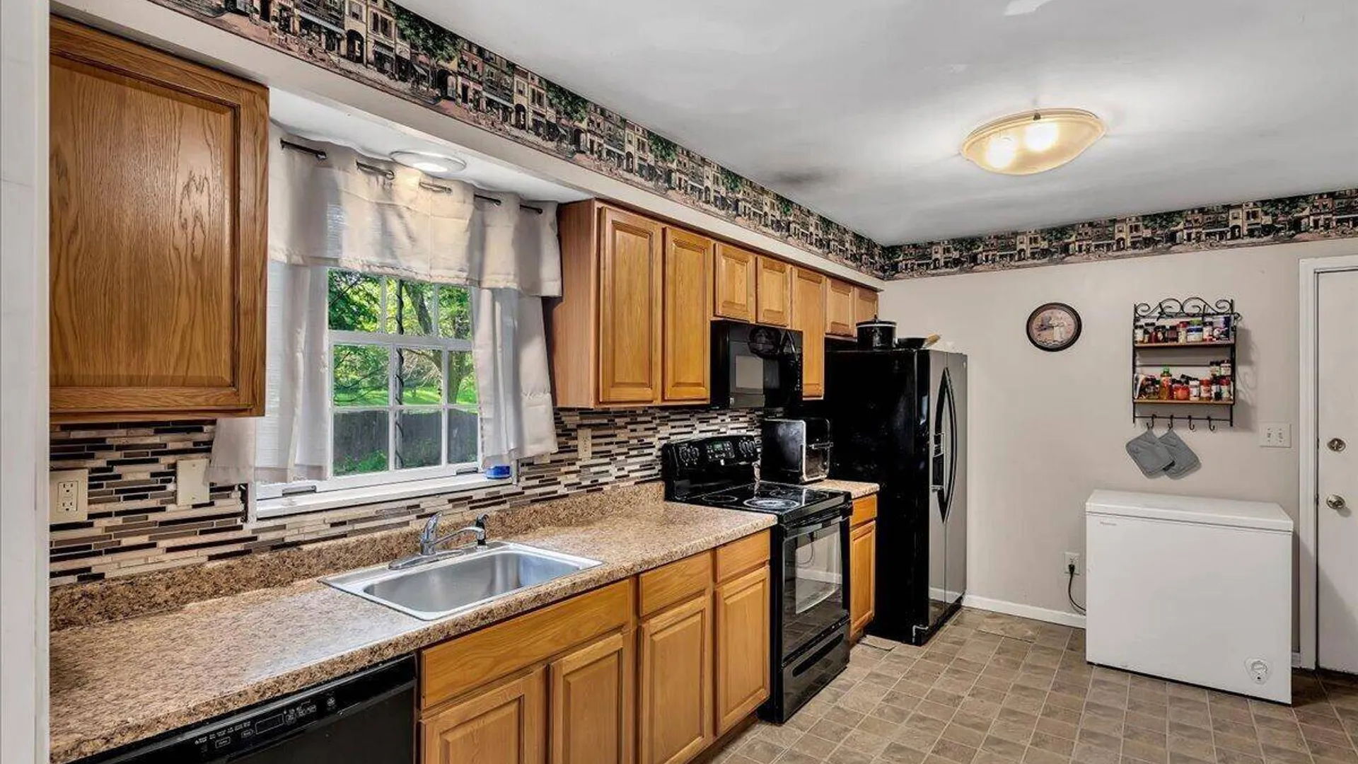 Property at 1180 Laural Lane, Ballston Spa, NY 12020 11