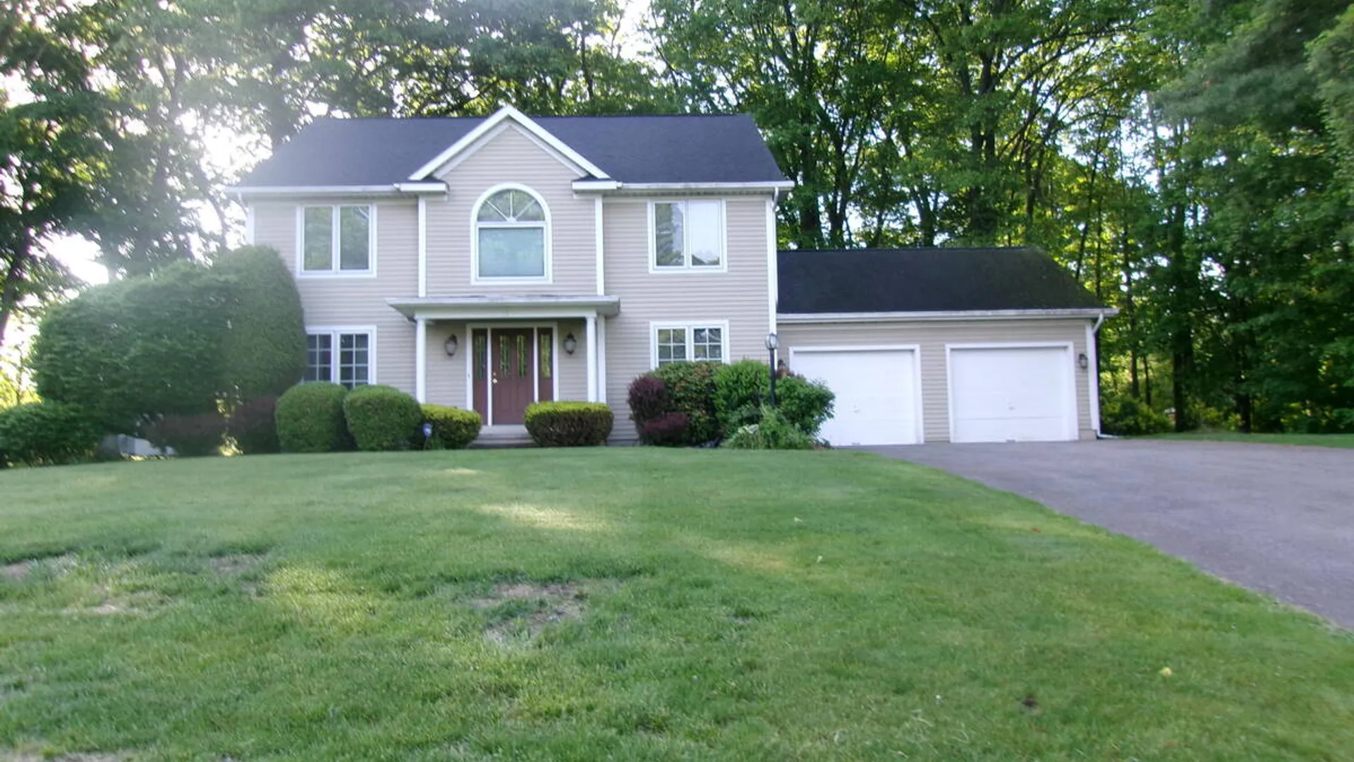 Property at 15 Pinecrest Drive, Niskayuna, NY 12309 4
