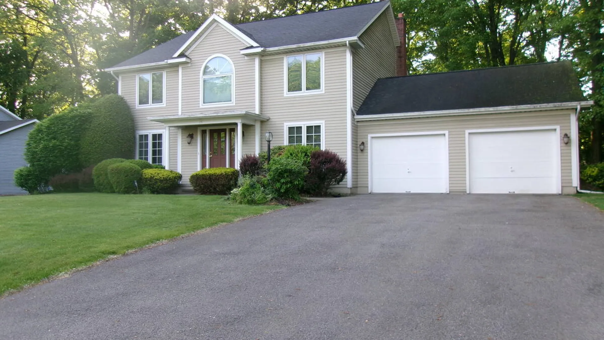 Property at 15 Pinecrest Drive, Niskayuna, NY 12309 5