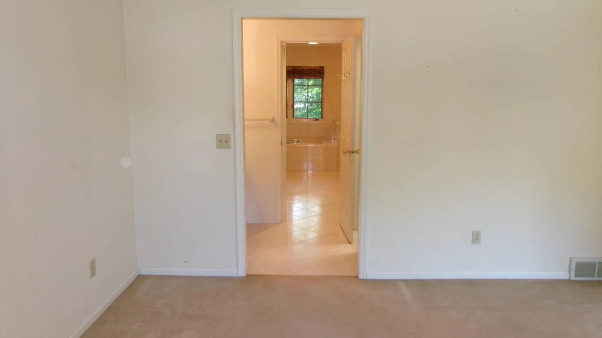Property at 15 Pinecrest Drive, Niskayuna, NY 12309 71