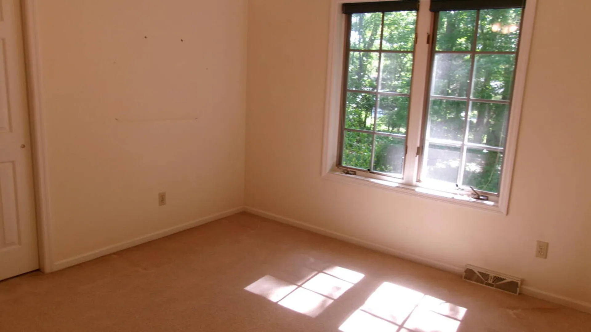 Property at 15 Pinecrest Drive, Niskayuna, NY 12309 77
