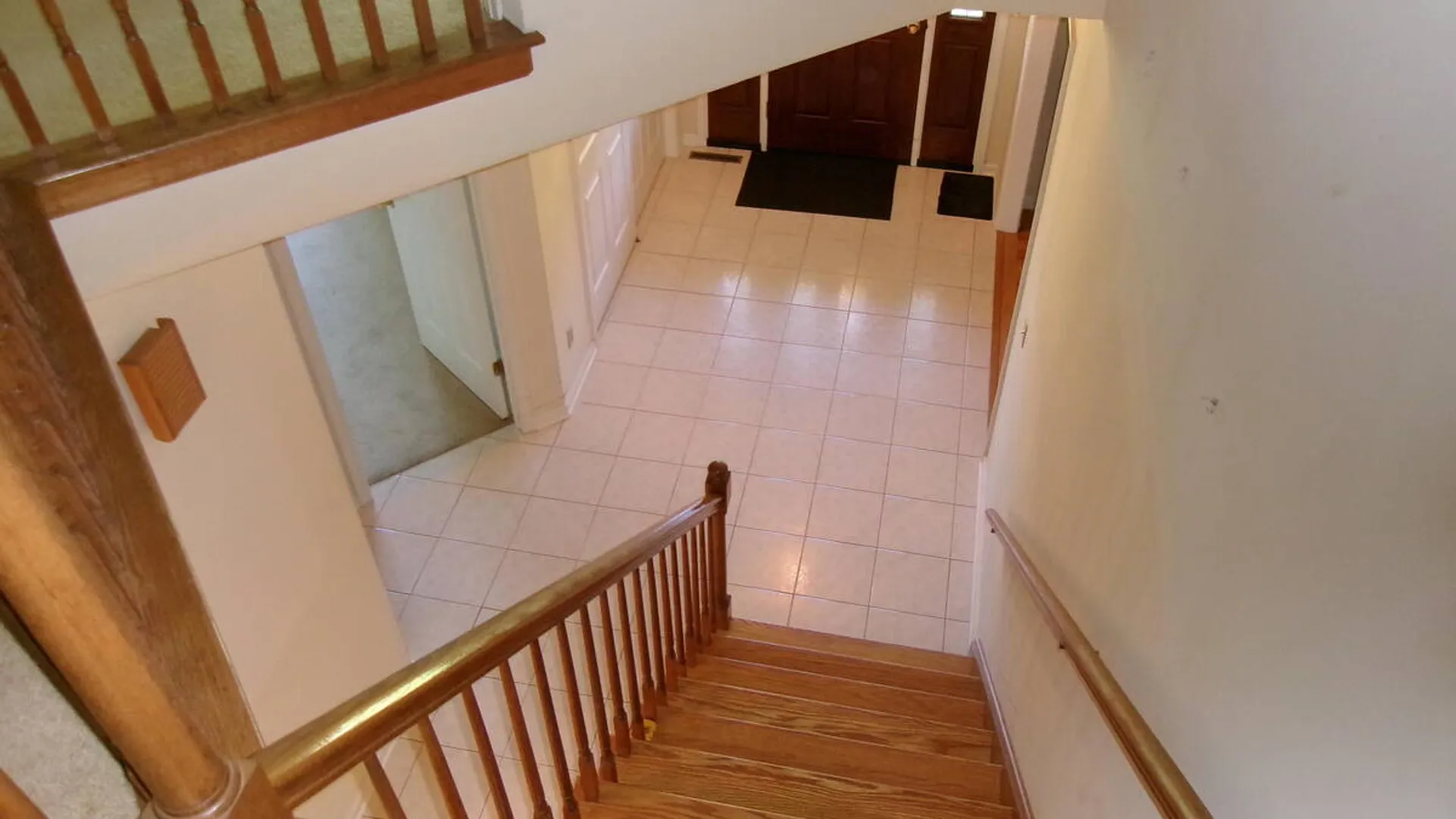 Property at 15 Pinecrest Drive, Niskayuna, NY 12309 8