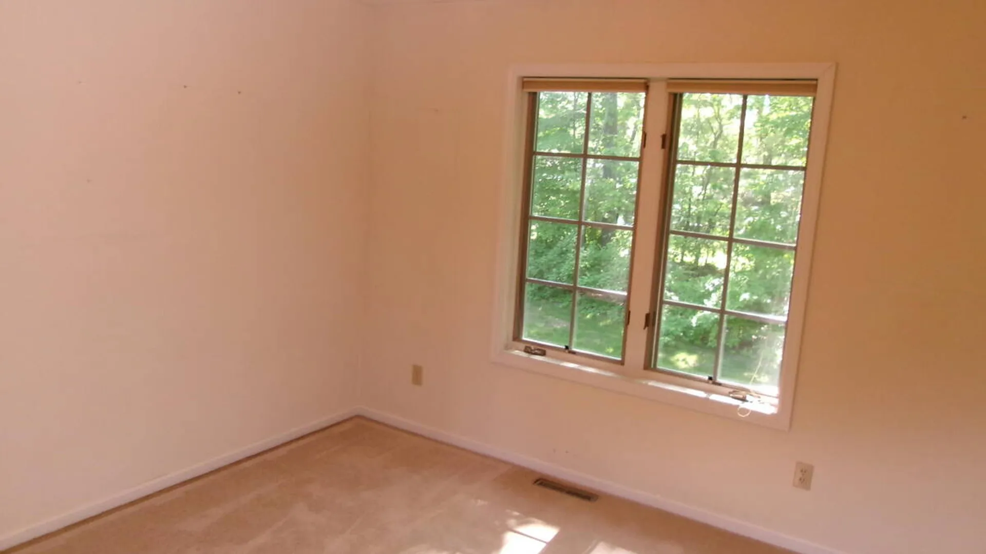 Property at 15 Pinecrest Drive, Niskayuna, NY 12309 81
