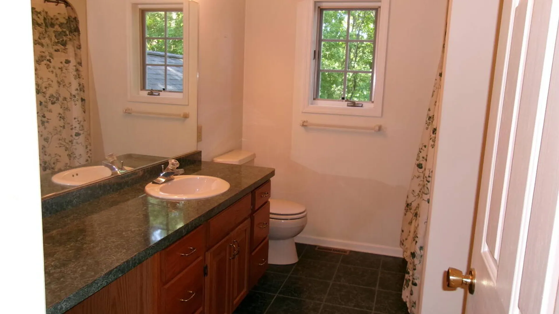 Property at 15 Pinecrest Drive, Niskayuna, NY 12309 84