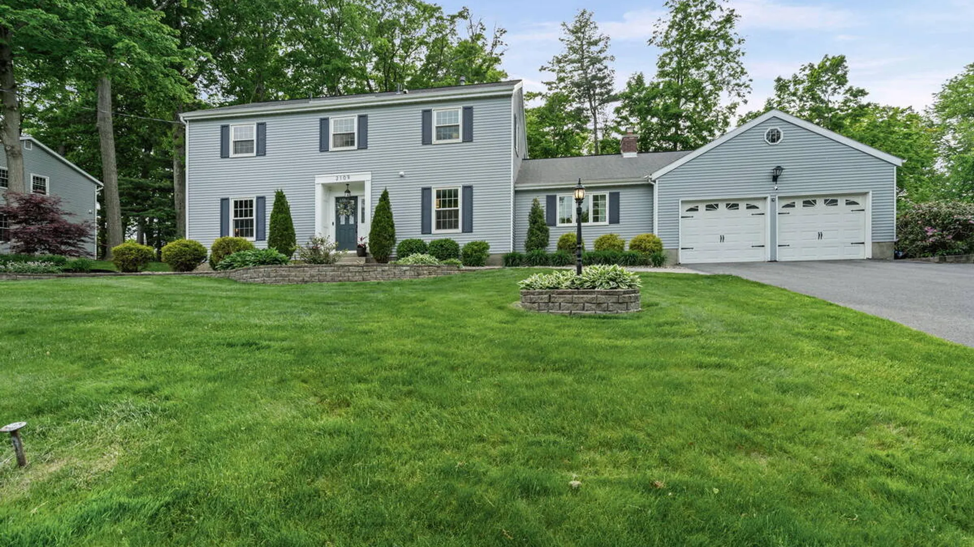 Property at 2109 Orchard Park Drive, Niskayuna, NY 12309 6