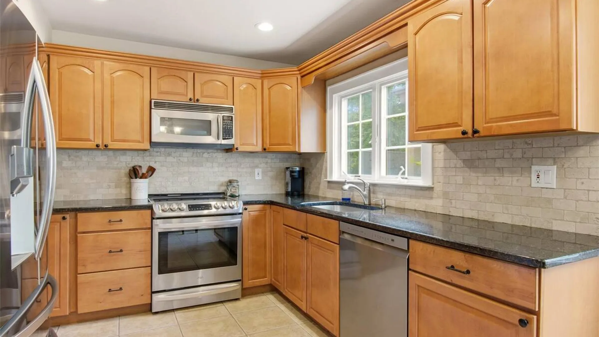 Property at 4 Blackwell Court, Stony Brook, NY 11790 11