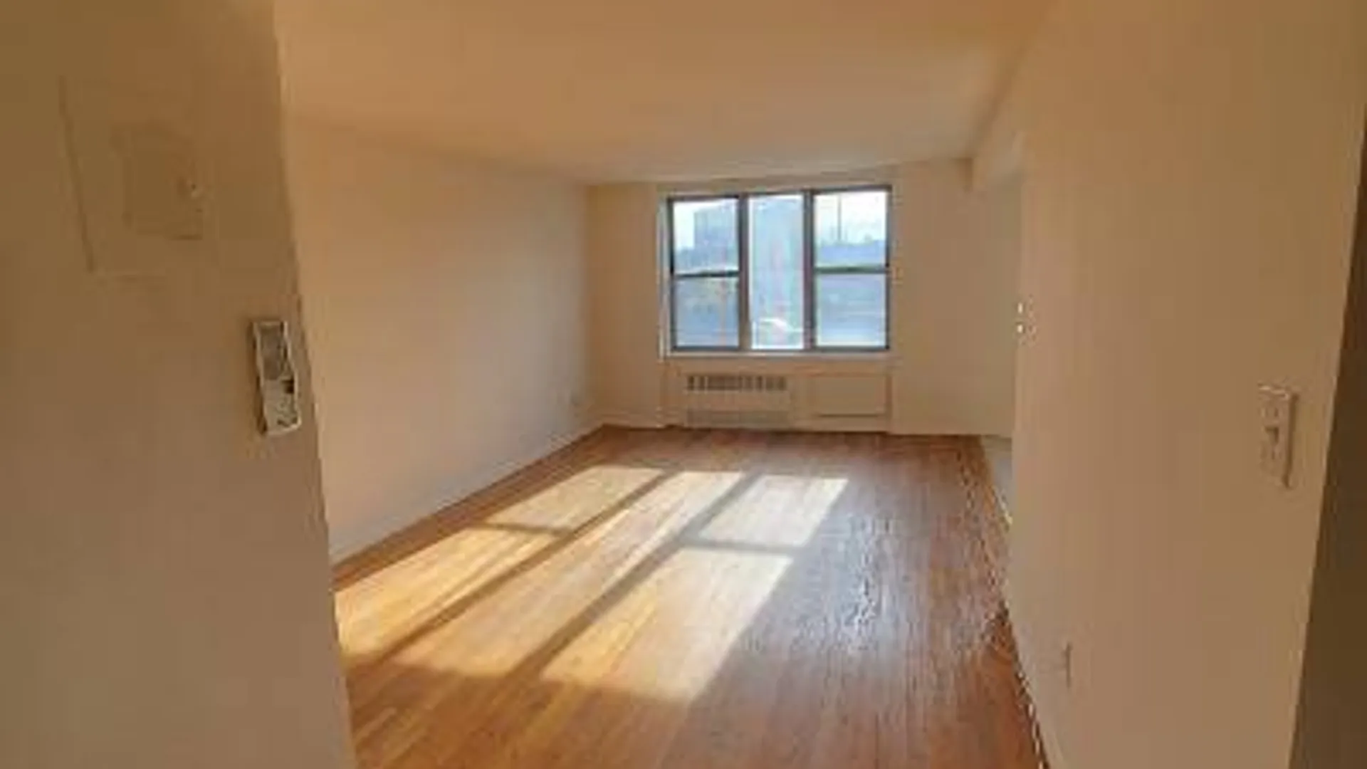 Property at 9420 59 AVE, ELMHURST, NY 11373 10