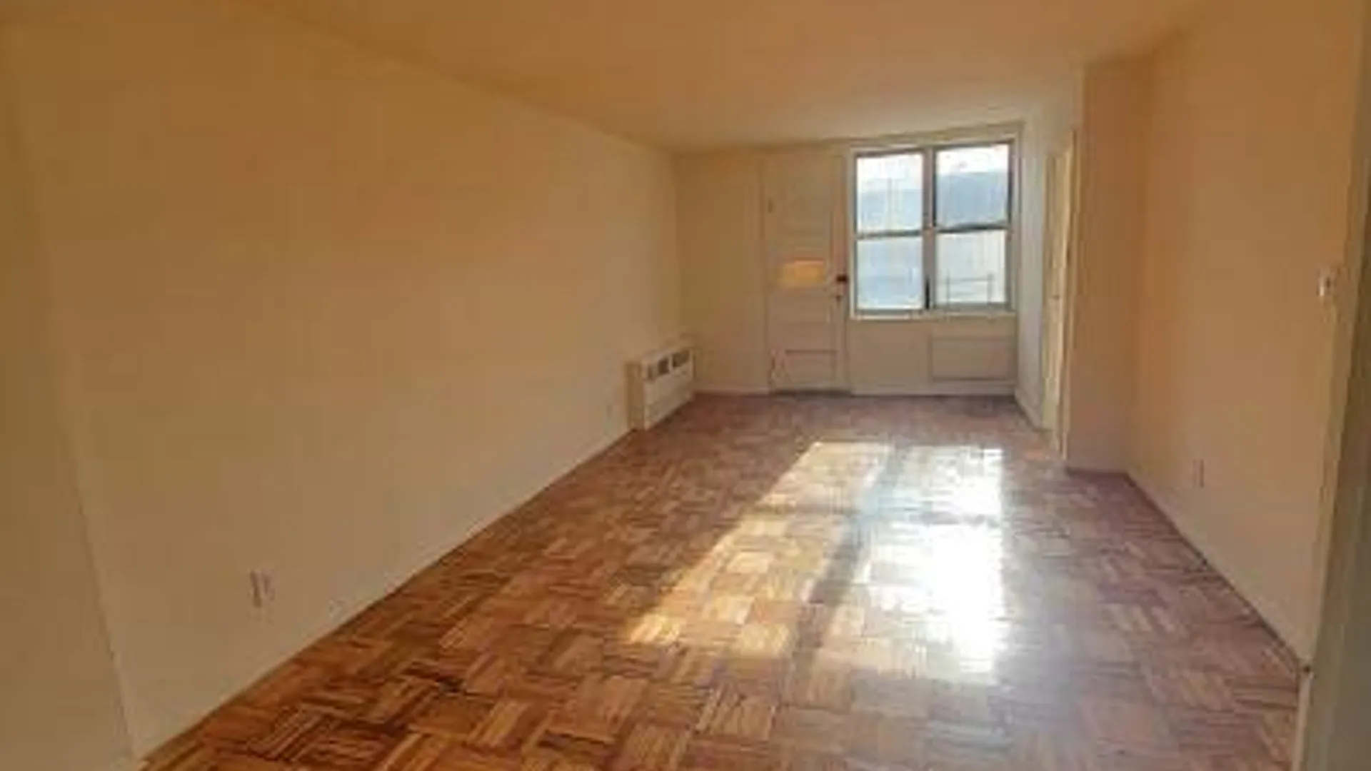 Property at 9420 59 AVE, ELMHURST, NY 11373 6