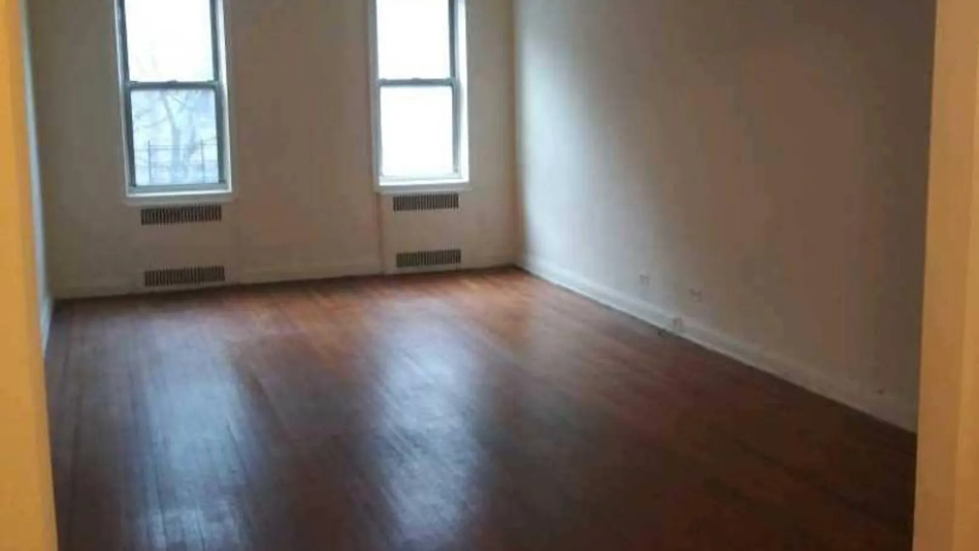 Property at 92-1 Whitney ave, Elmhurst, NY 11373 2