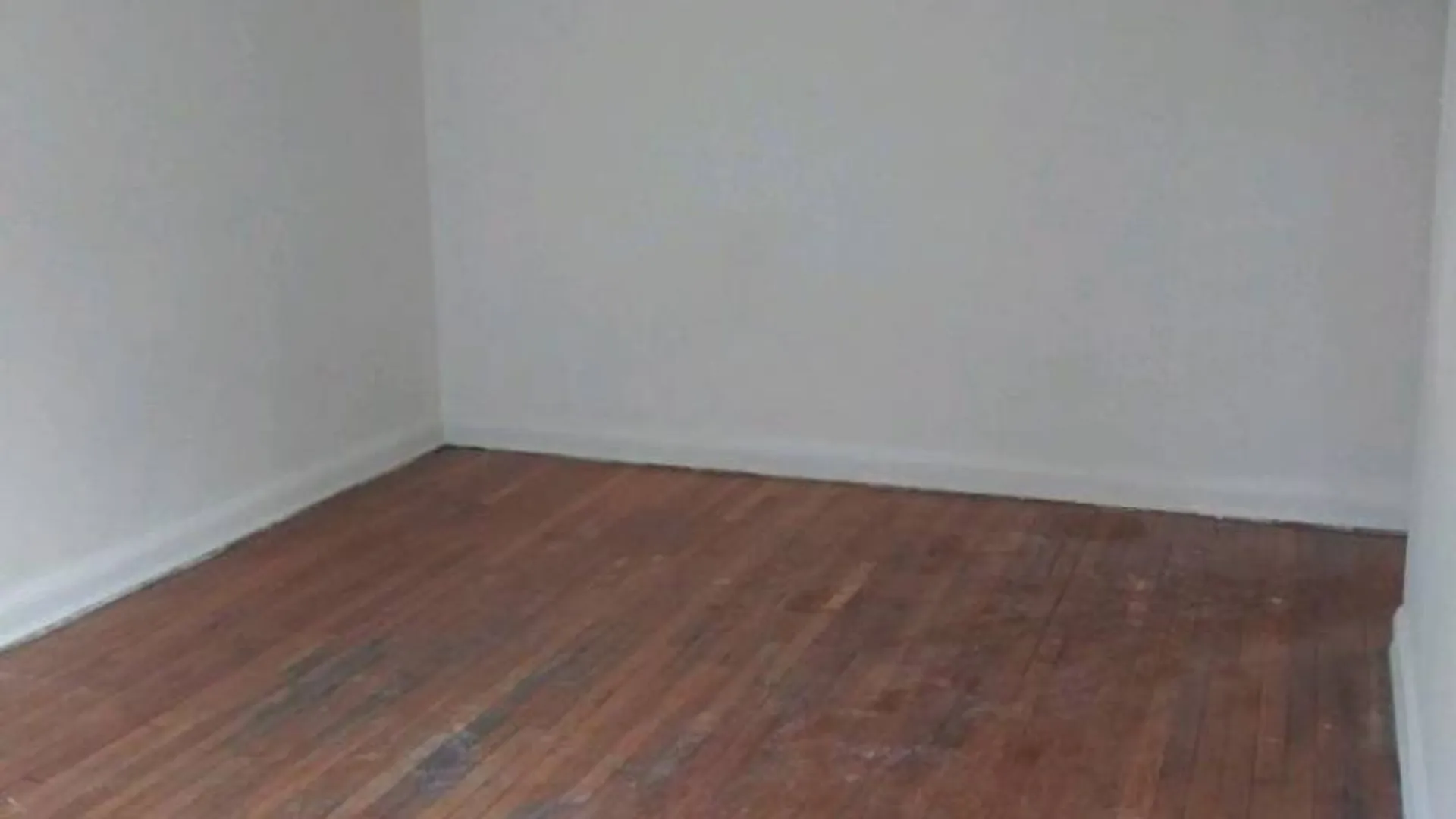 Property at 92-1 Whitney ave, Elmhurst, NY 11373 7