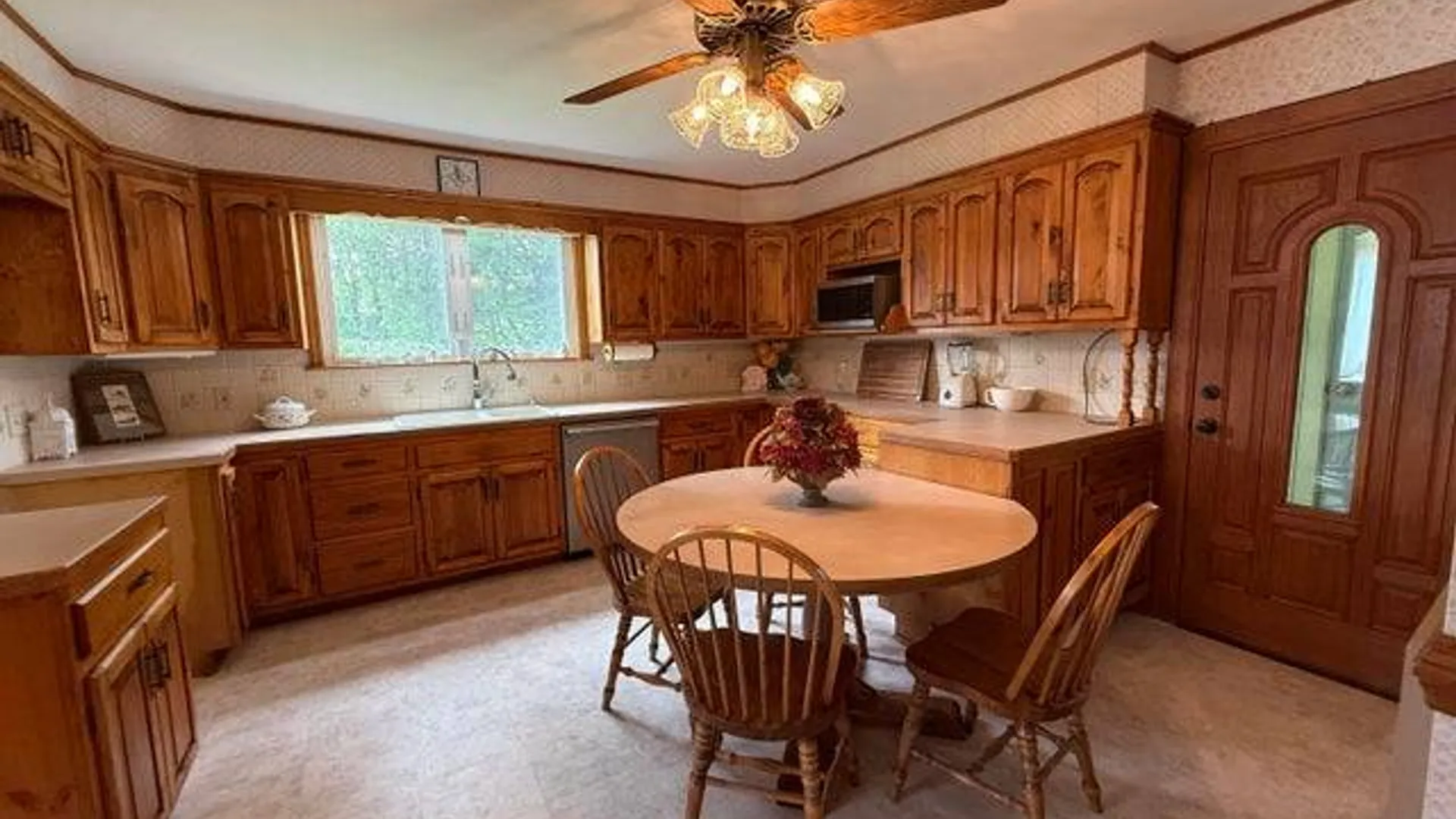Property at 1388 Midline Rd, Amsterdam, NY 12010 12