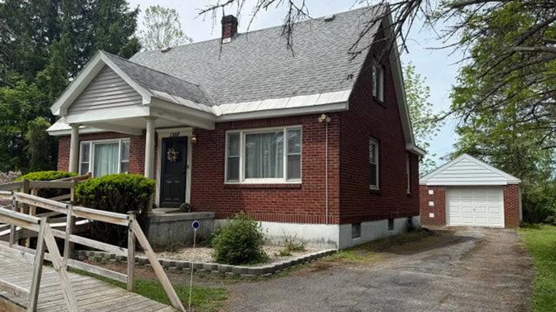 Property at 1388 Midline Rd, Amsterdam, NY 12010 3