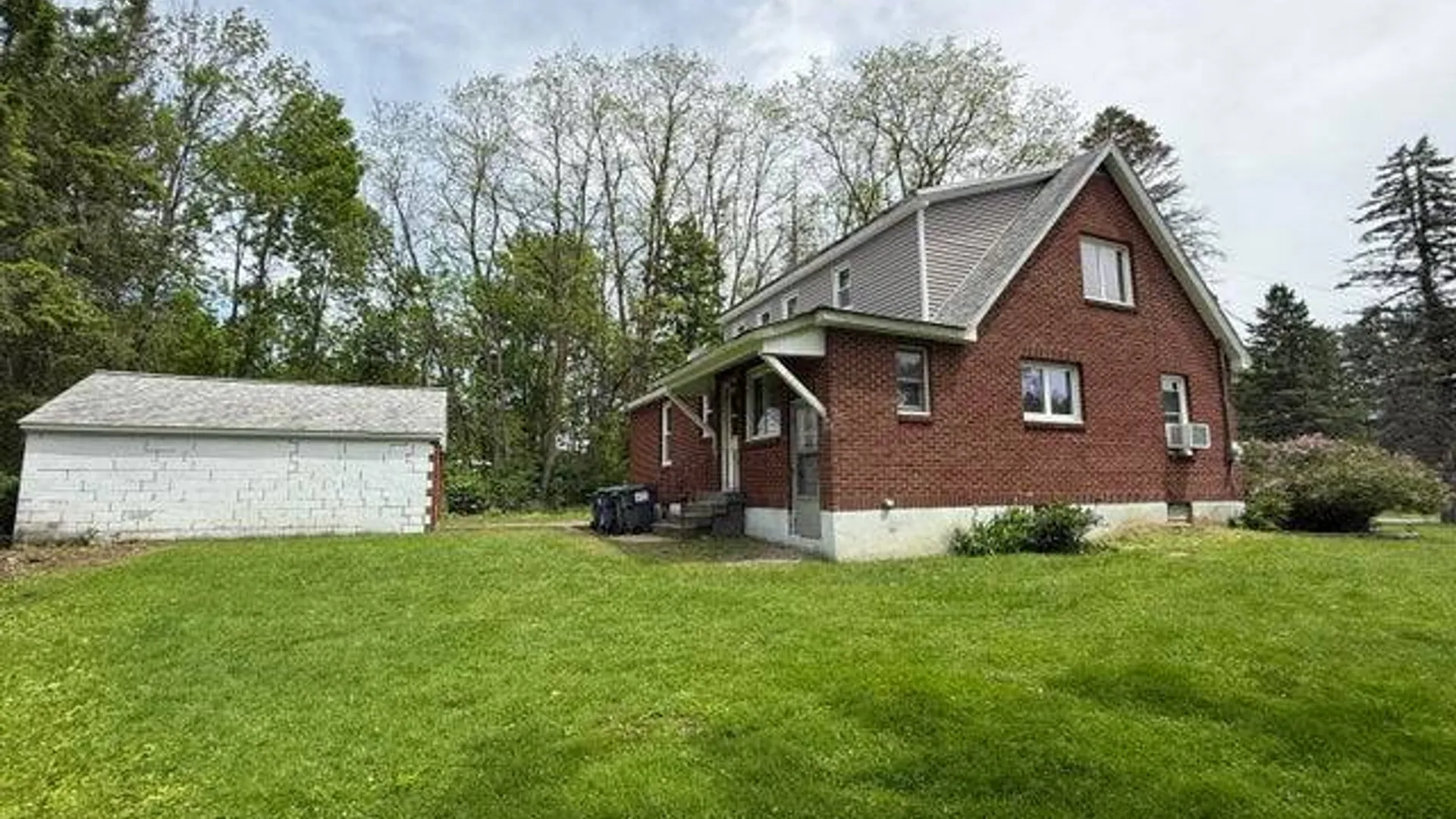 Property at 1388 Midline Rd, Amsterdam, NY 12010 6