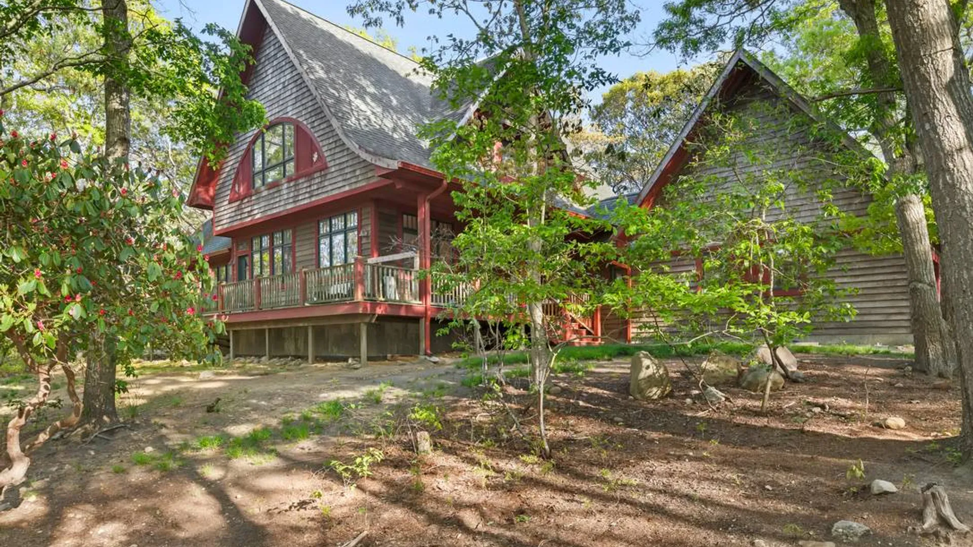 Property at 55 S DAVIS AVE, Montauk, NY 11954 2