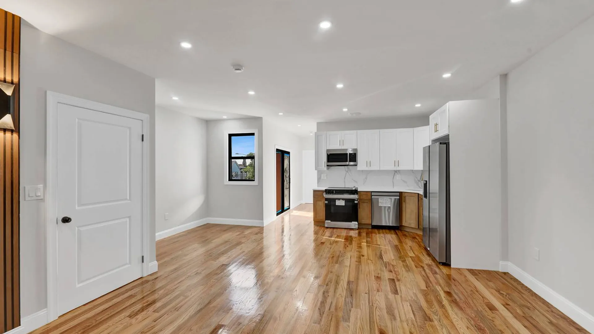 Property at 88-16 97 ave, queens, NY 11416 2