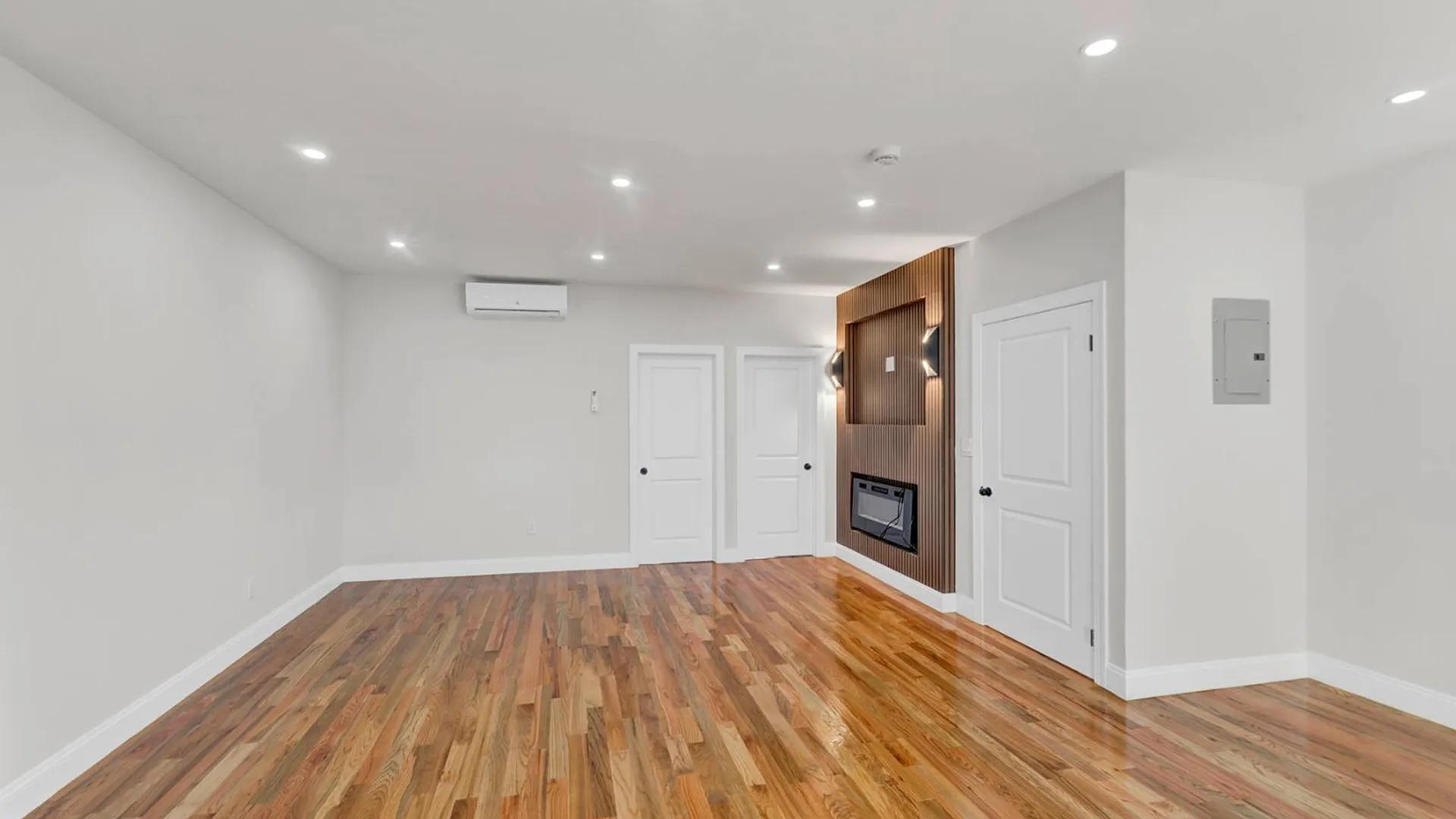 Property at 88-16 97 ave, queens, NY 11416 3