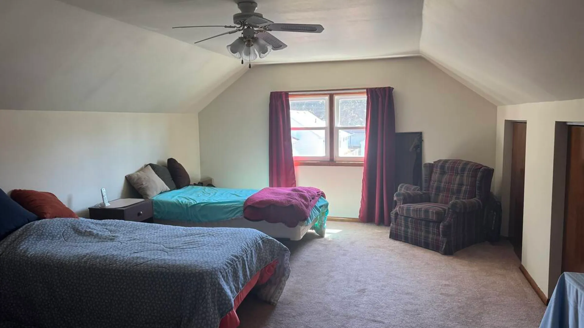 Property at 2105 Oaklawn Avenue, Rotterdam, NY 12306 13
