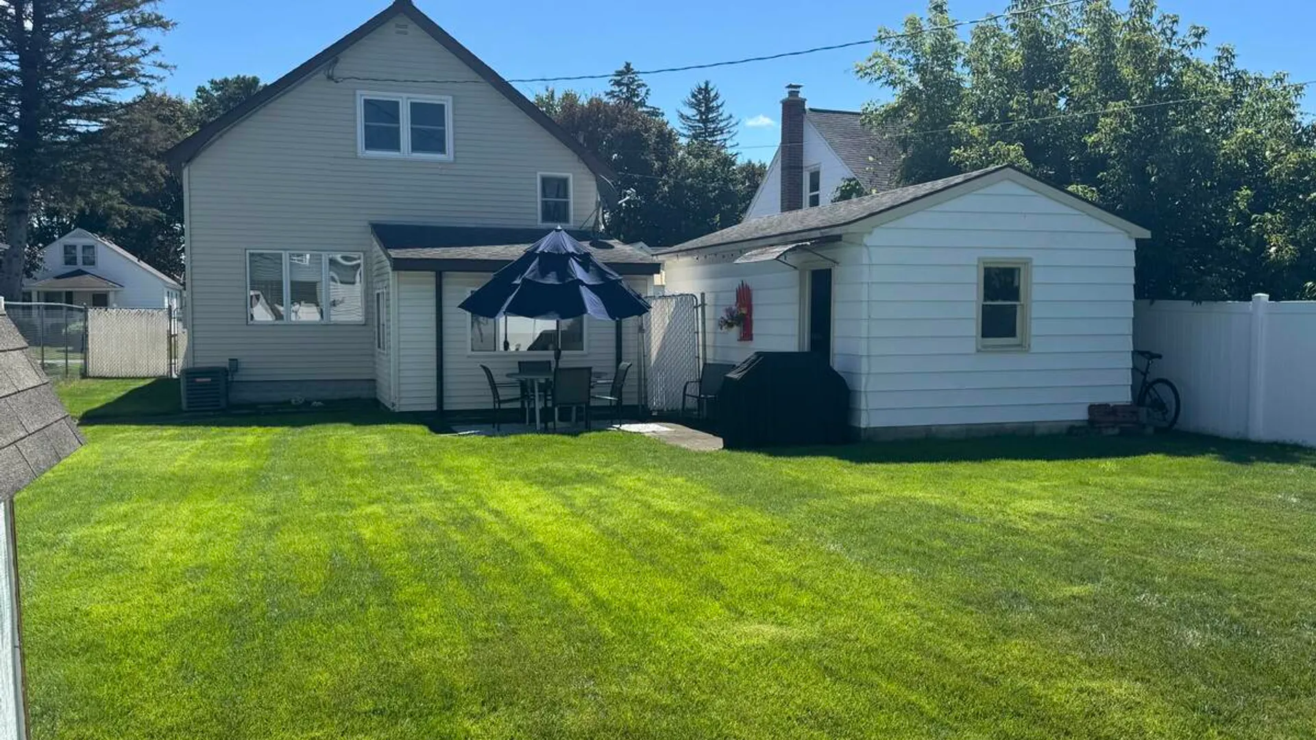 Property at 2105 Oaklawn Avenue, Rotterdam, NY 12306 17
