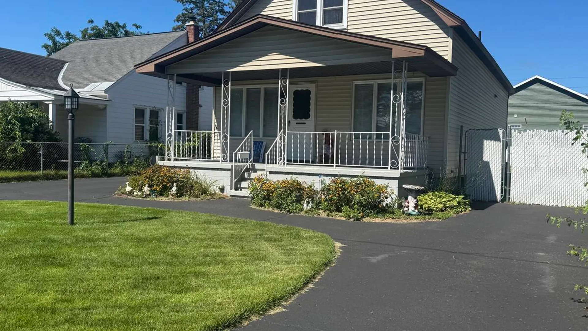Property at 2105 Oaklawn Avenue, Rotterdam, NY 12306 3
