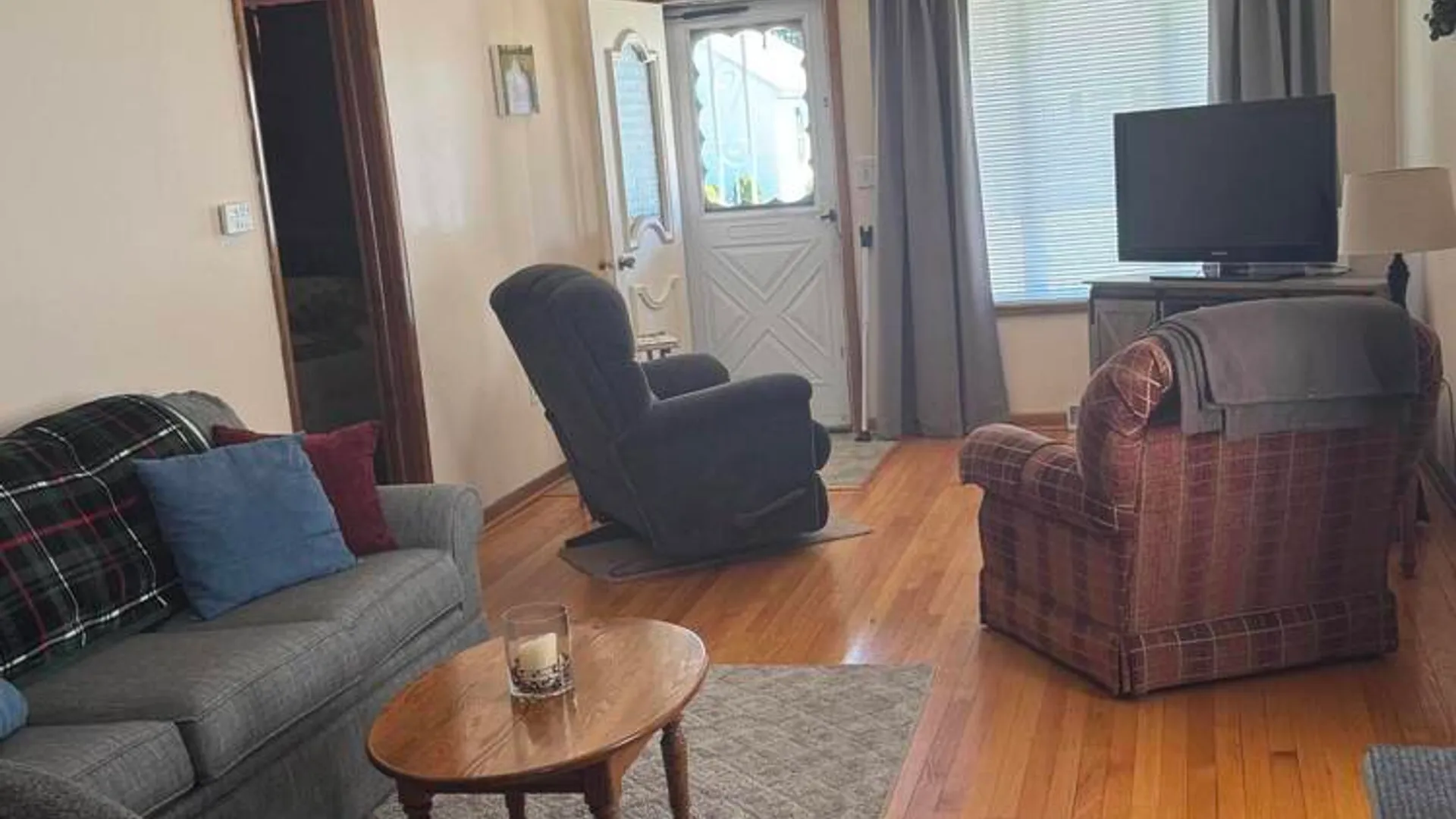 Property at 2105 Oaklawn Avenue, Rotterdam, NY 12306 4