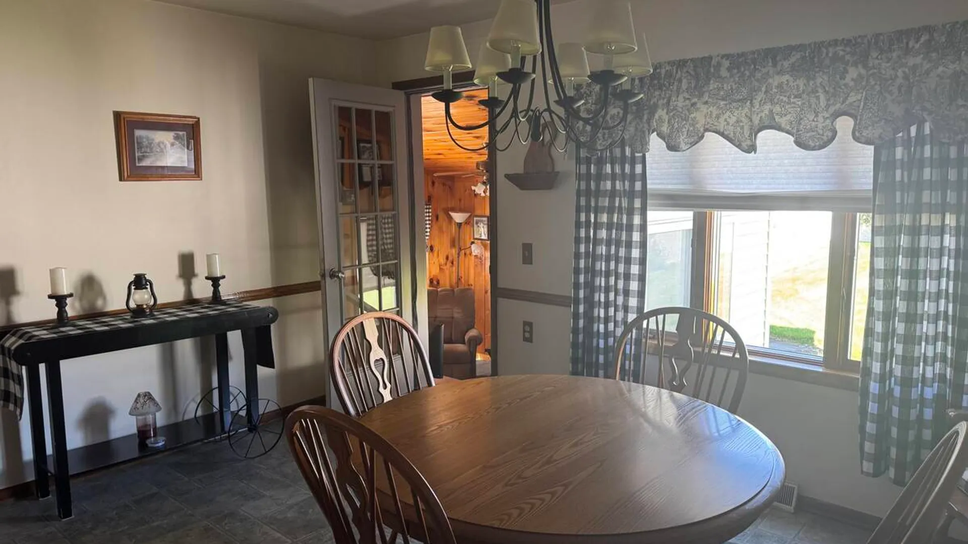 Property at 2105 Oaklawn Avenue, Rotterdam, NY 12306 8