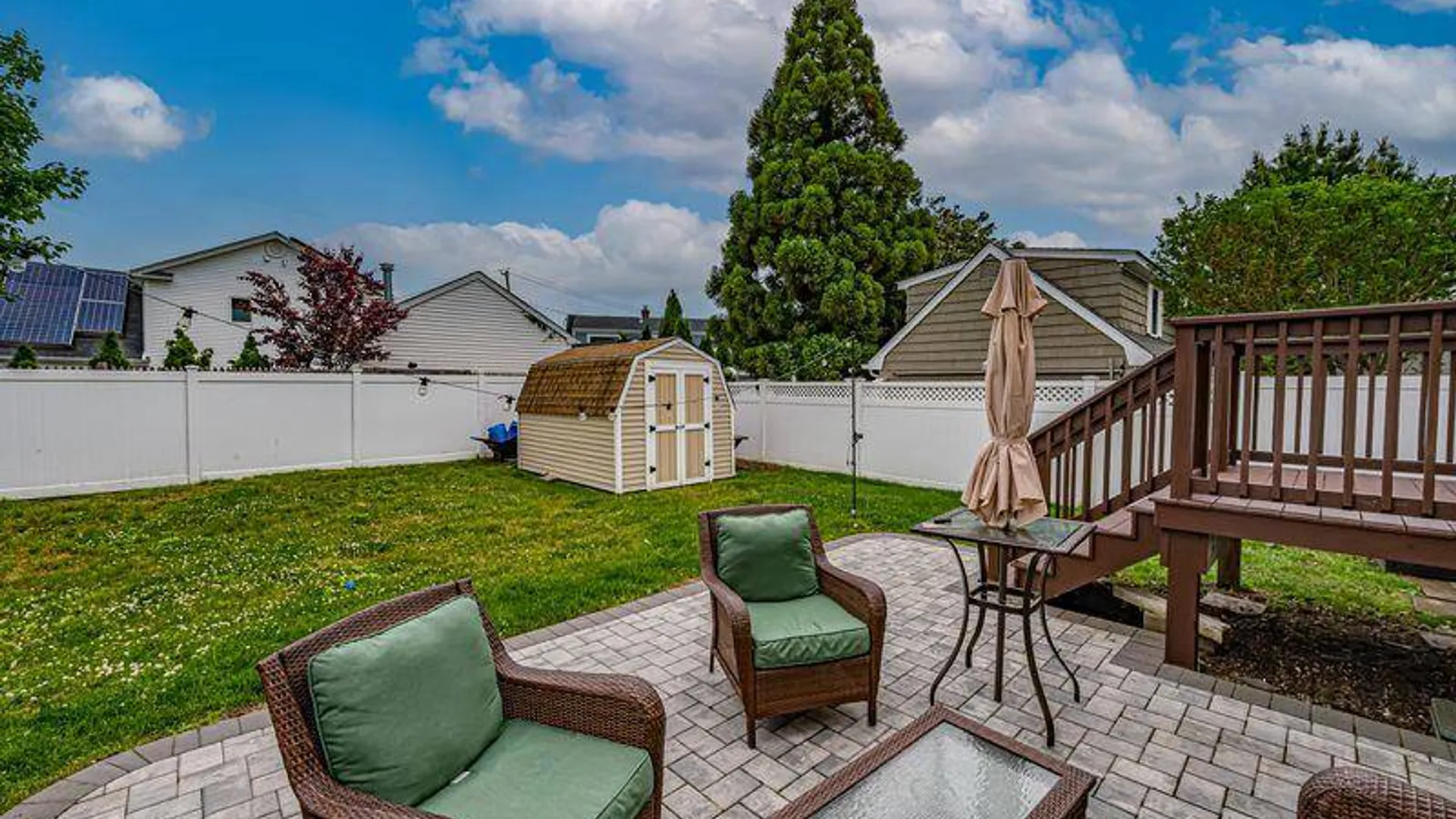 Property at 49 Mortimer Avenue, Babylon, NY 11702 15