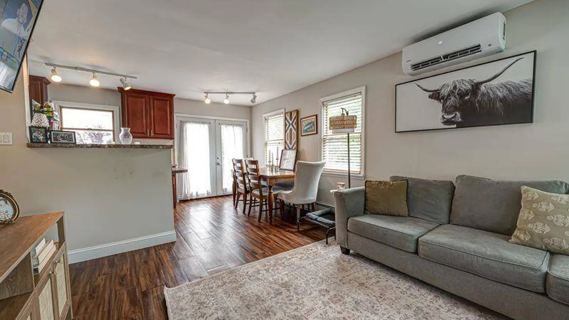 Property at 49 Mortimer Avenue, Babylon, NY 11702 4
