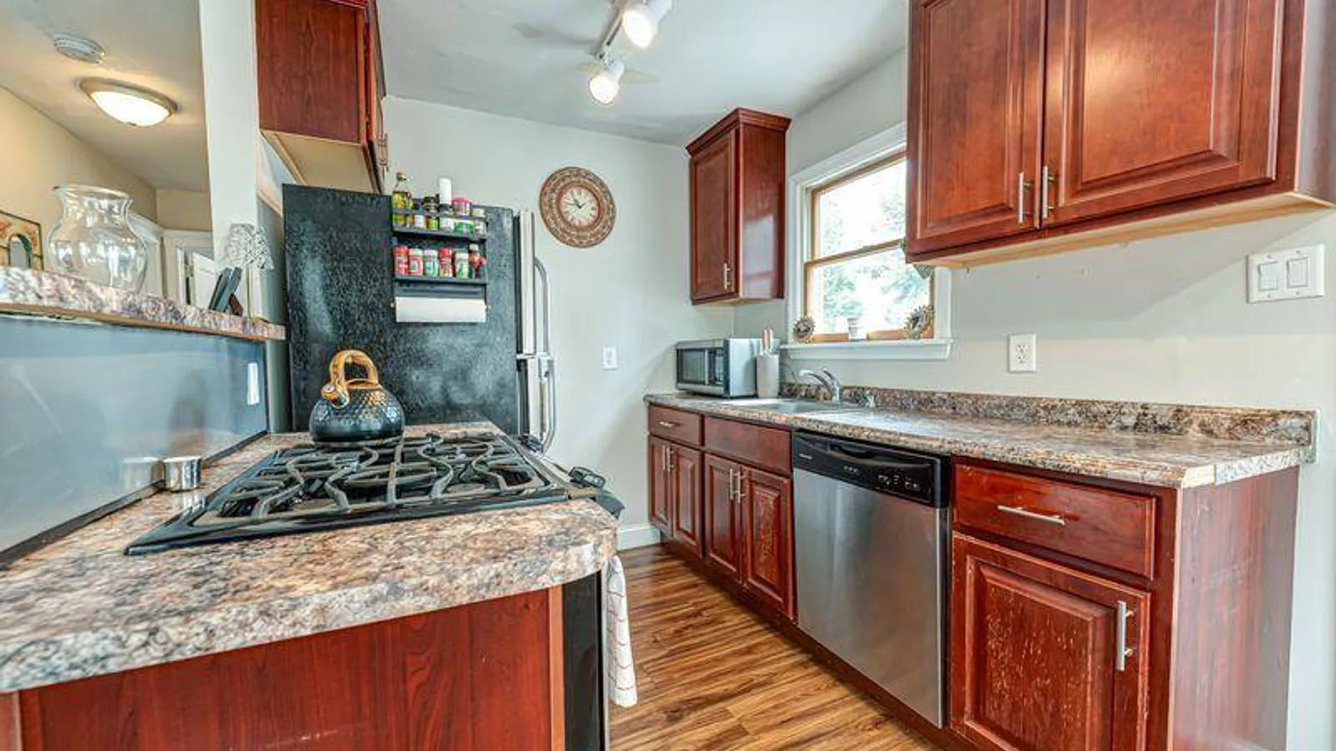 Property at 49 Mortimer Avenue, Babylon, NY 11702 7