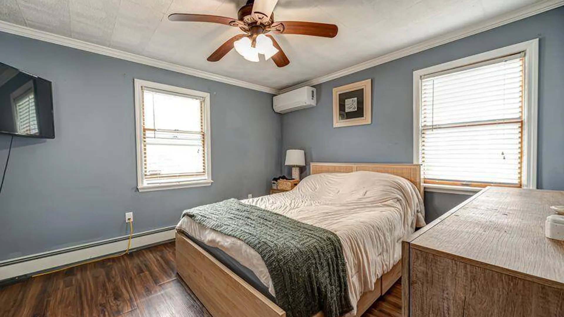 Property at 49 Mortimer Avenue, Babylon, NY 11702 9