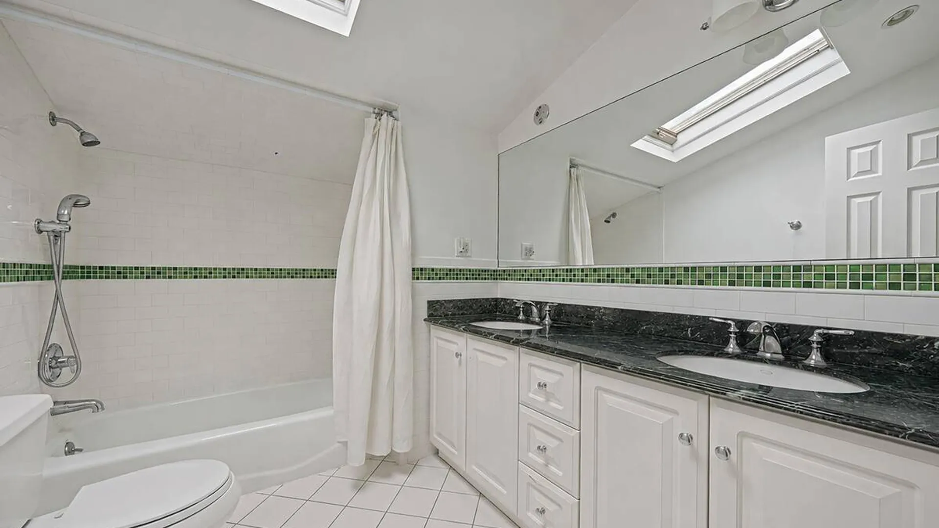 Property at 10 Radcliff Boulevard, Glen Head, NY 11545 22