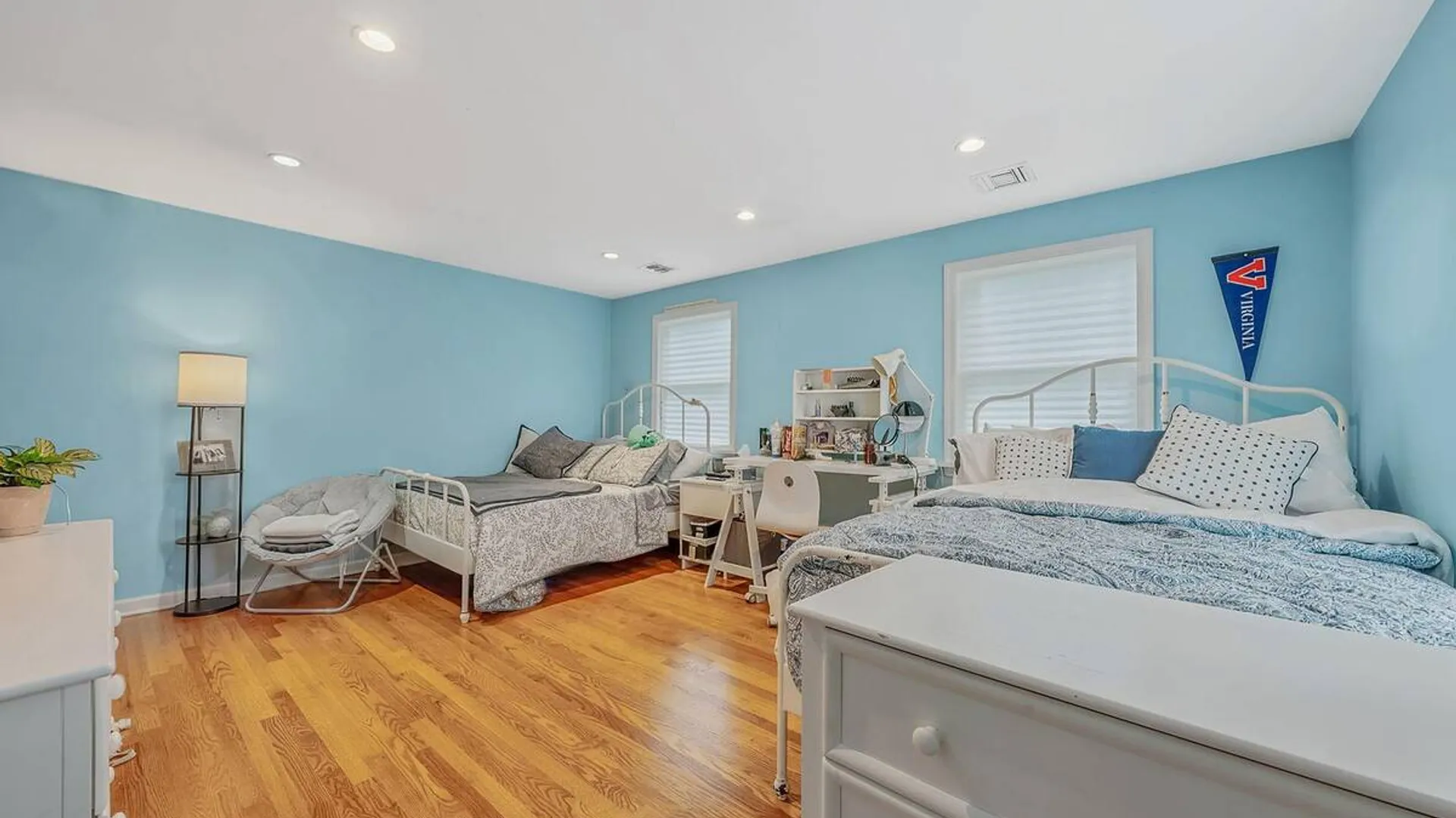 Property at 10 Radcliff Boulevard, Glen Head, NY 11545 23