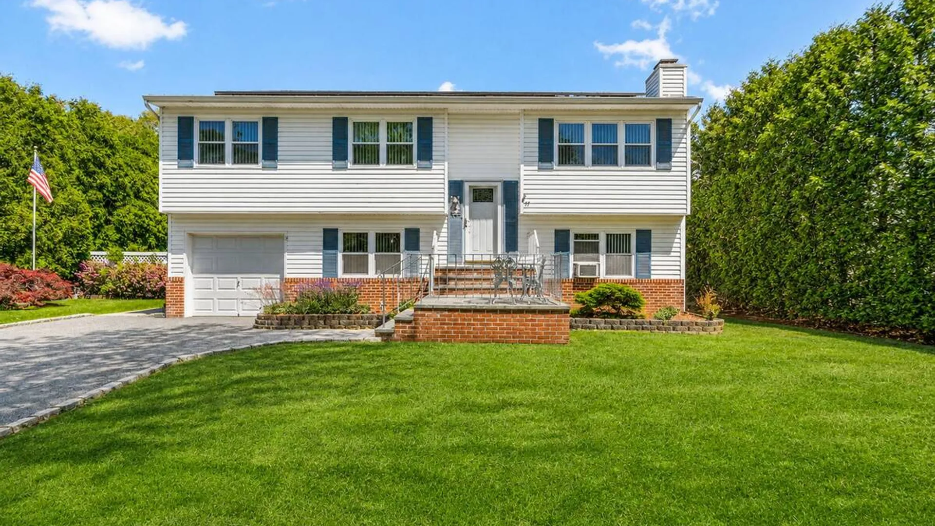 Property at 15 Peters Lane, Port Jefferson Station, NY 11776 10