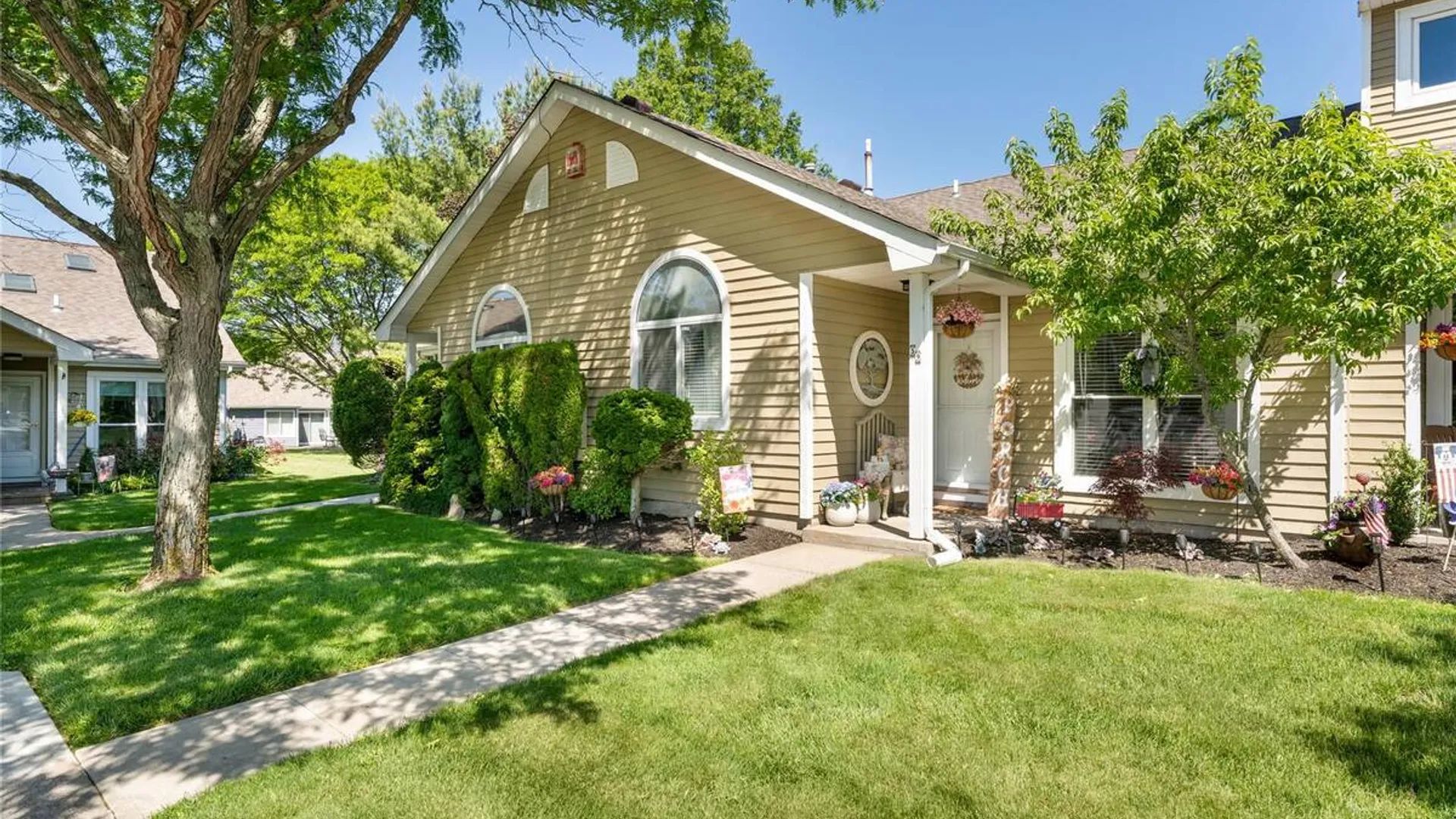 Property at 59 Eric Drive, Middle Island, NY 11953 3