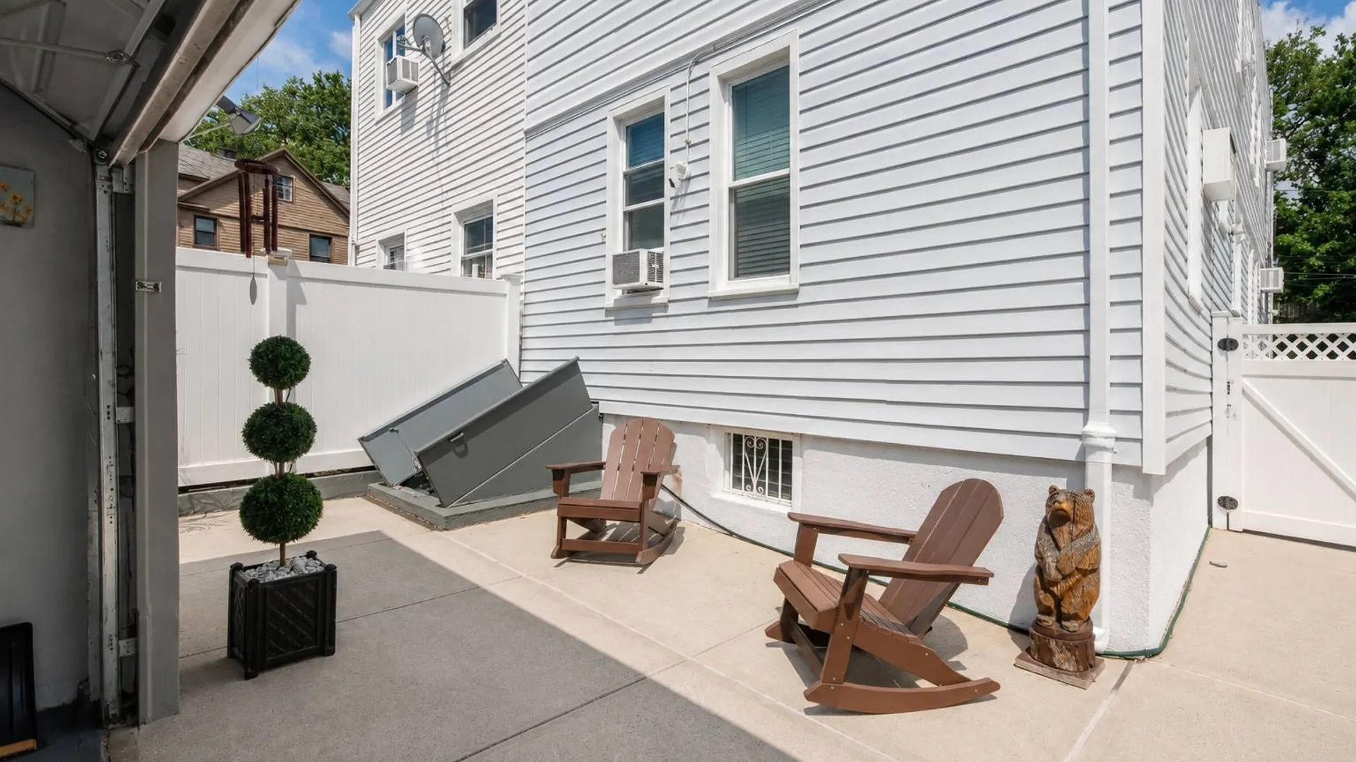 Property at 69-68 57th Dr, Maspeth, NY 11378 13