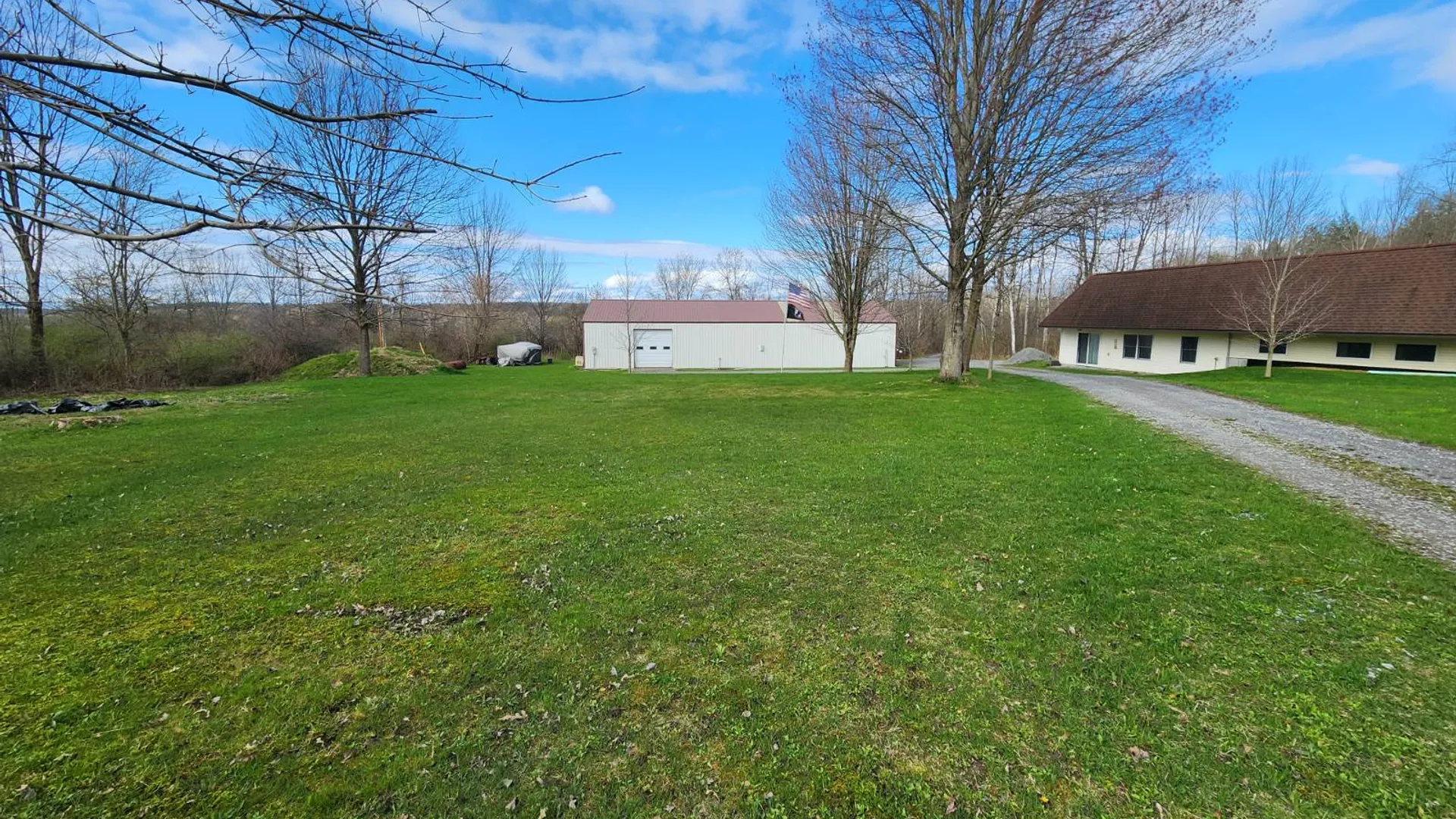 Property at 1382 Carlisle Rd, Sprakers, NY 12166 12