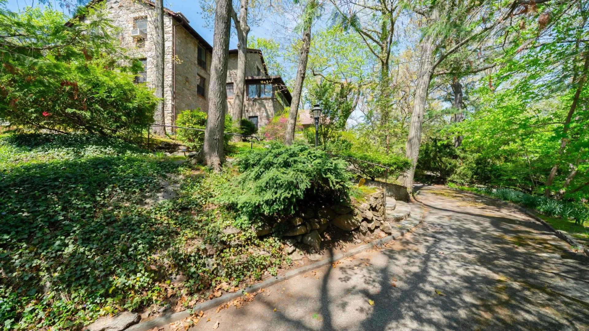 Property at 4501 Livingston Avenue, Bronx, NY 10471 2