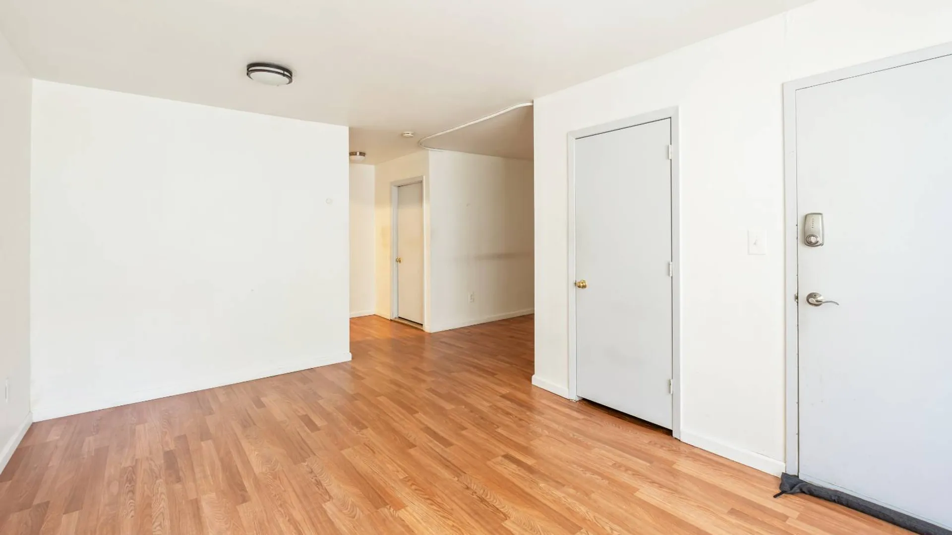 Property at 940 East 181st Street, Bronx, NY 10460 3