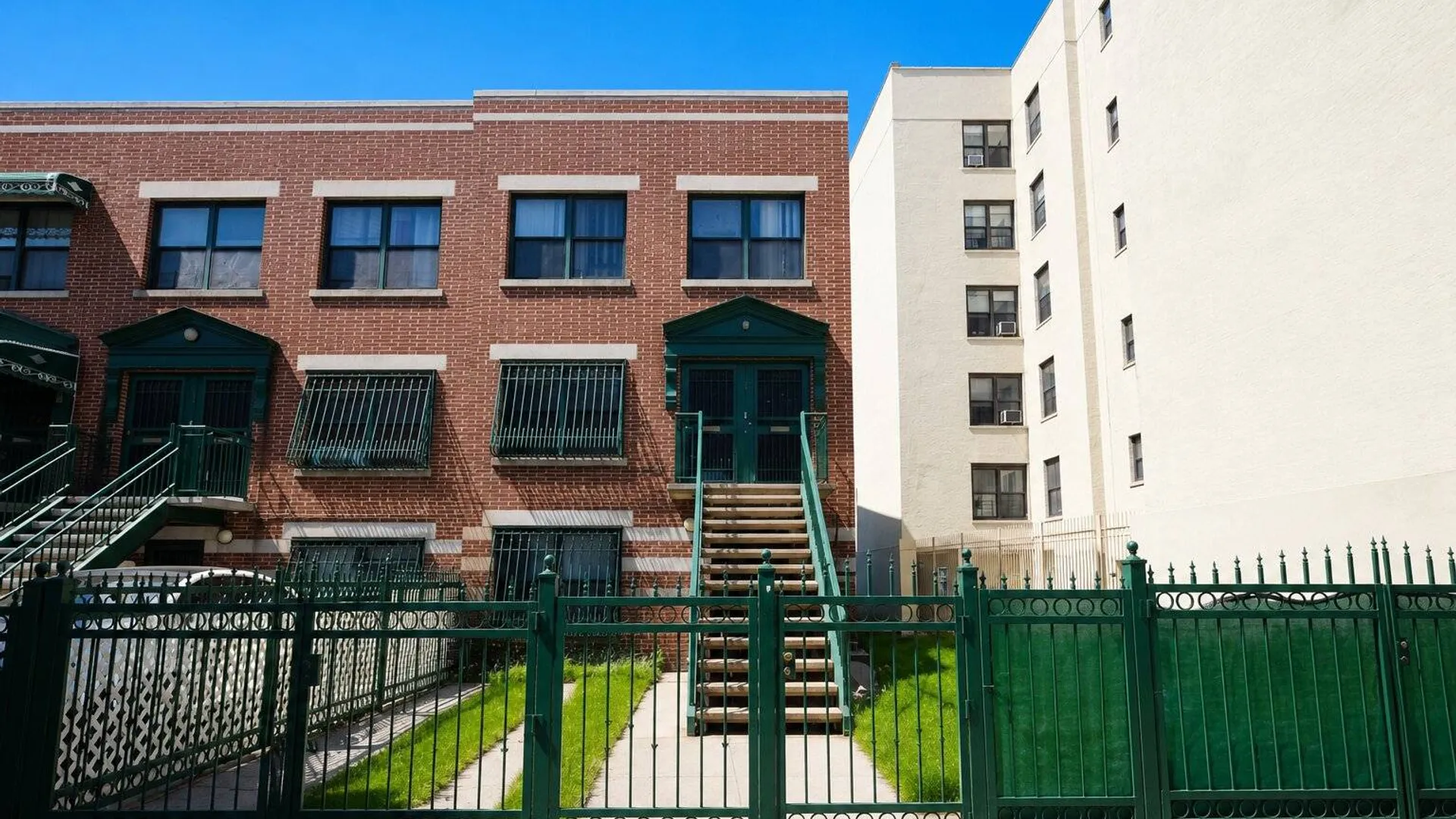 Property at 940 East 181st Street, Bronx, NY 10460 5