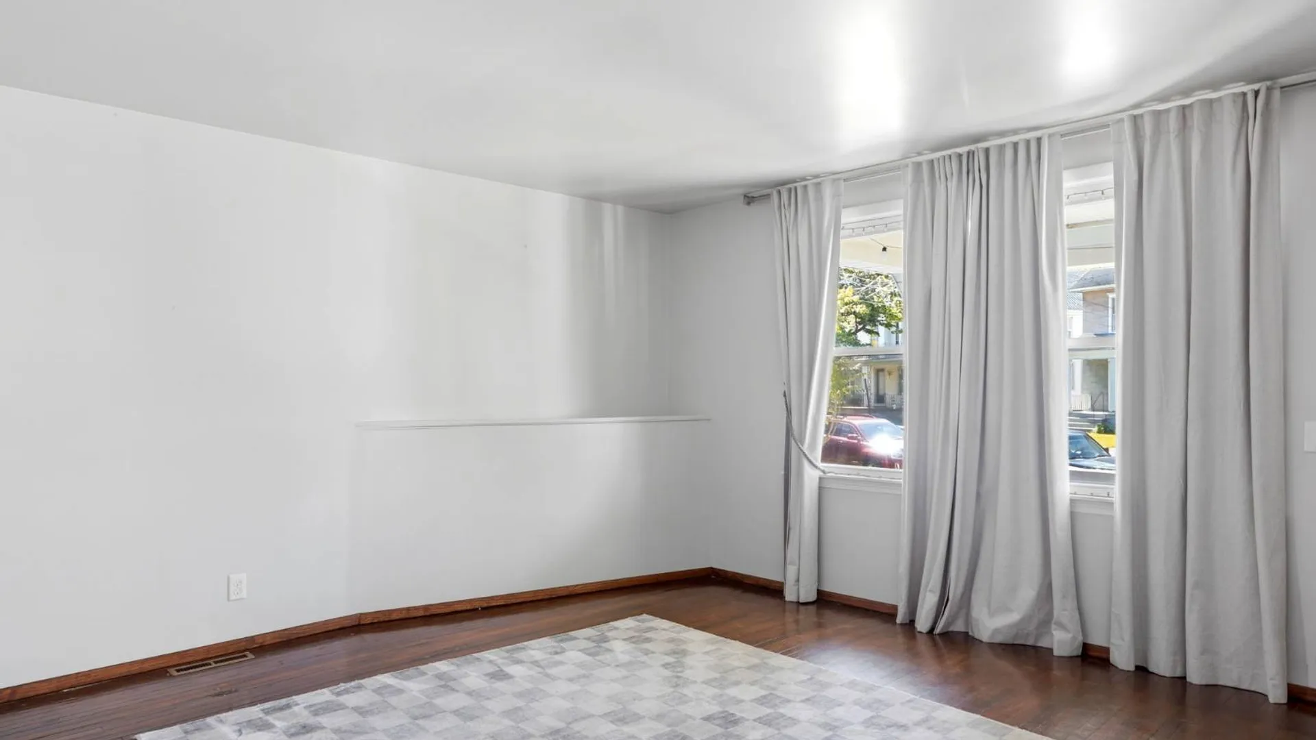 Property at 18 Marion Street, Buffalo, NY 14207 2