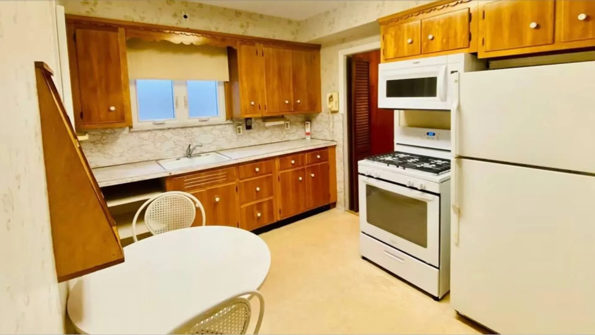 Property at 80-47 Chevy  Chase Street, Jamaica Estates, NY 11432 6