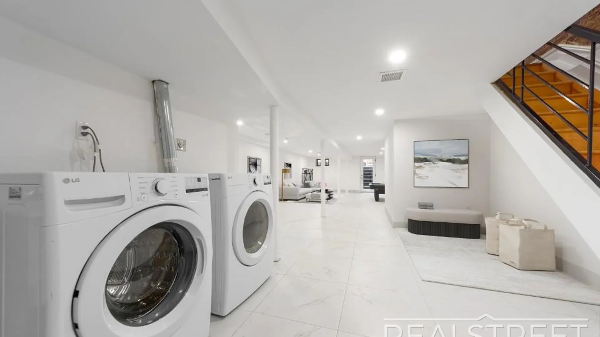 Property at 310 Linden St, BROOKLYN, NY 11237 7