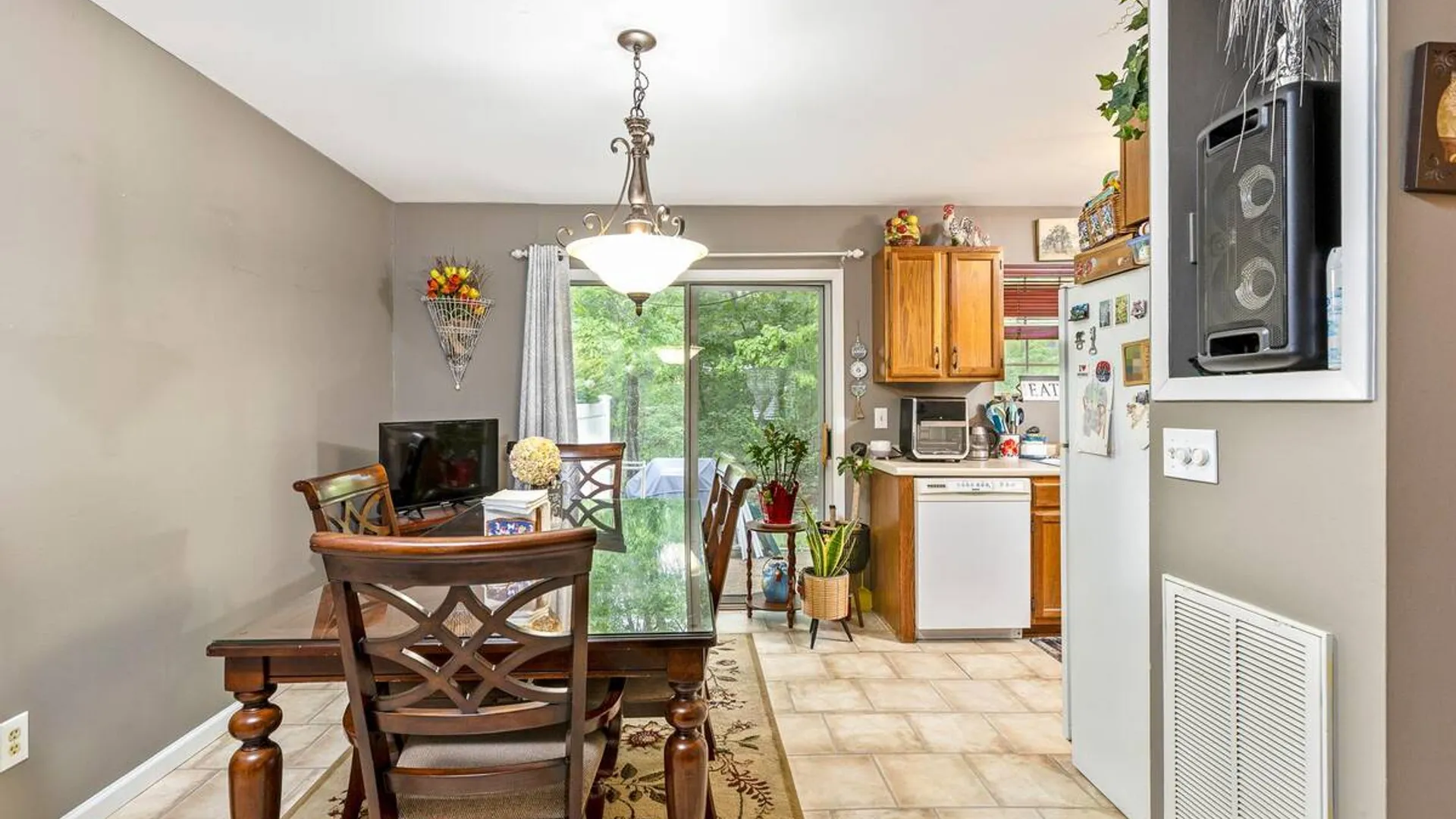 Property at 17 Stone Commons, Yaphank, NY 11980 13