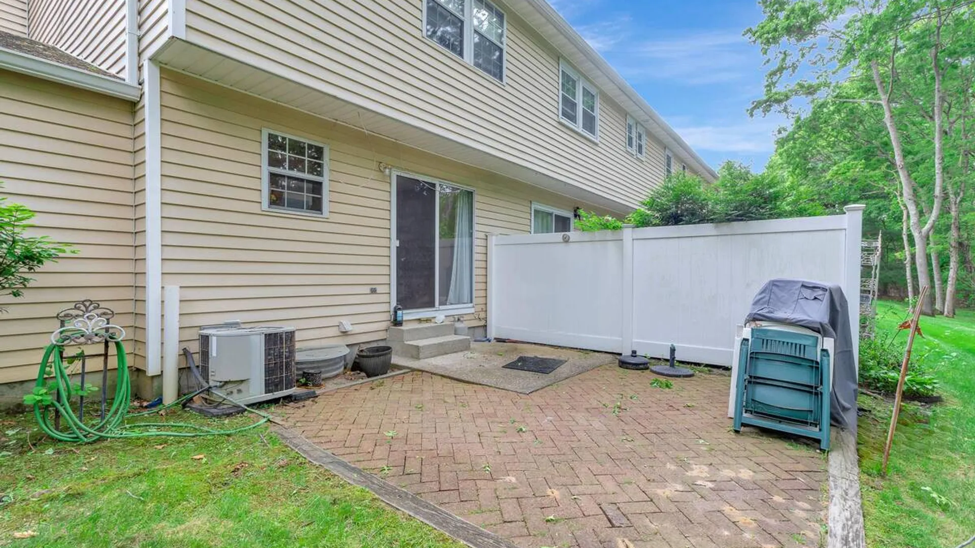 Property at 17 Stone Commons, Yaphank, NY 11980 27